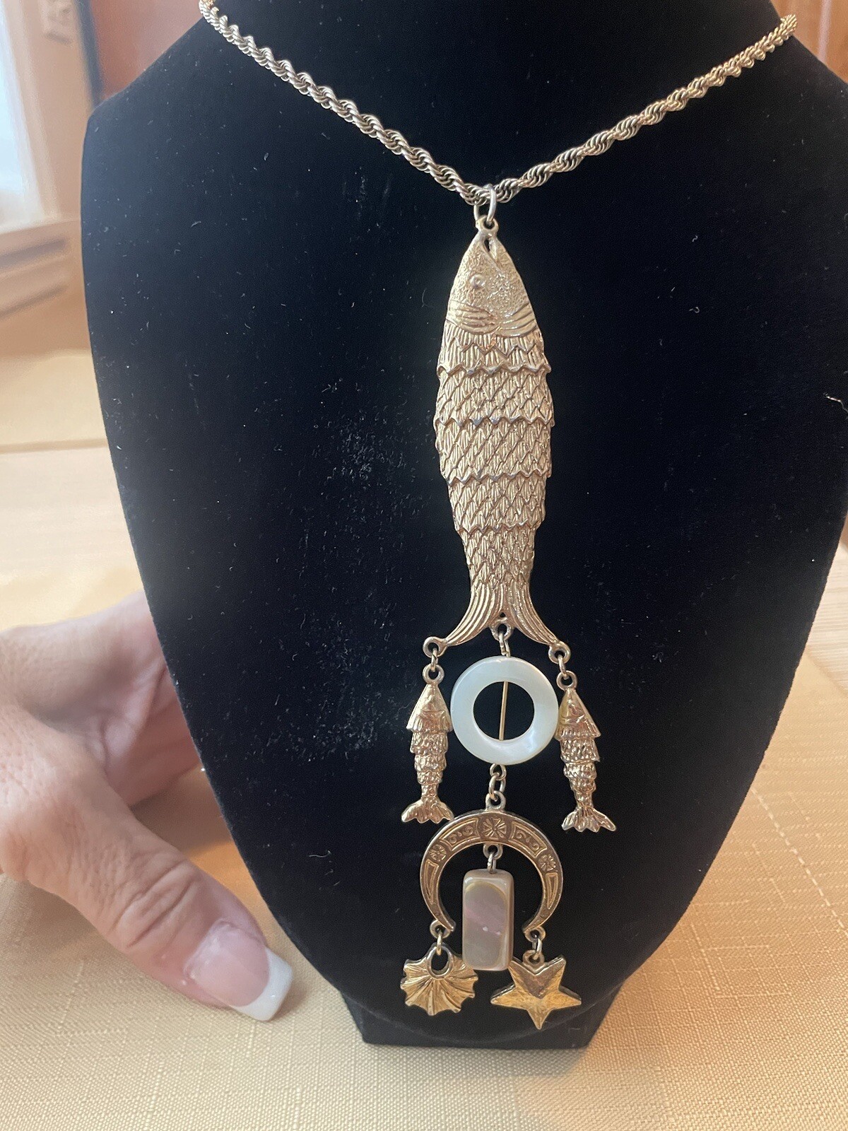 Coro Signed Script Sea Creatures Collection Fish , w/ Abalone & MOP Necklace