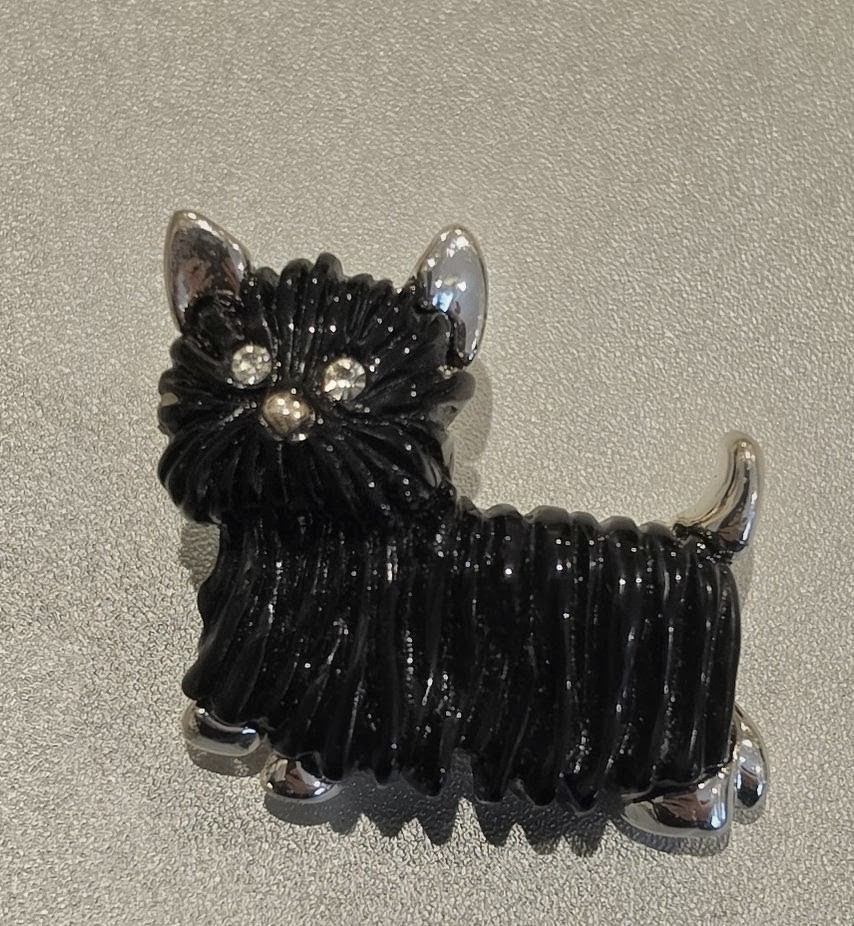 Vintage Black Enamel Scottish Terrier Dog Brooch Pin W Rhinestone Eyes