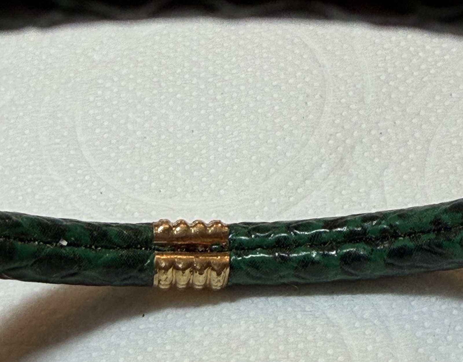 Vintage Green Faux Snakeskin Bangle Bracelet Gold Tone Center Accent
