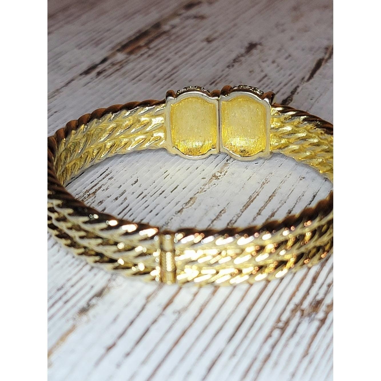 Vintage Gold Tone Rhinestone Clamper Bracelet Woven Mesh Textured Hinged Cuff