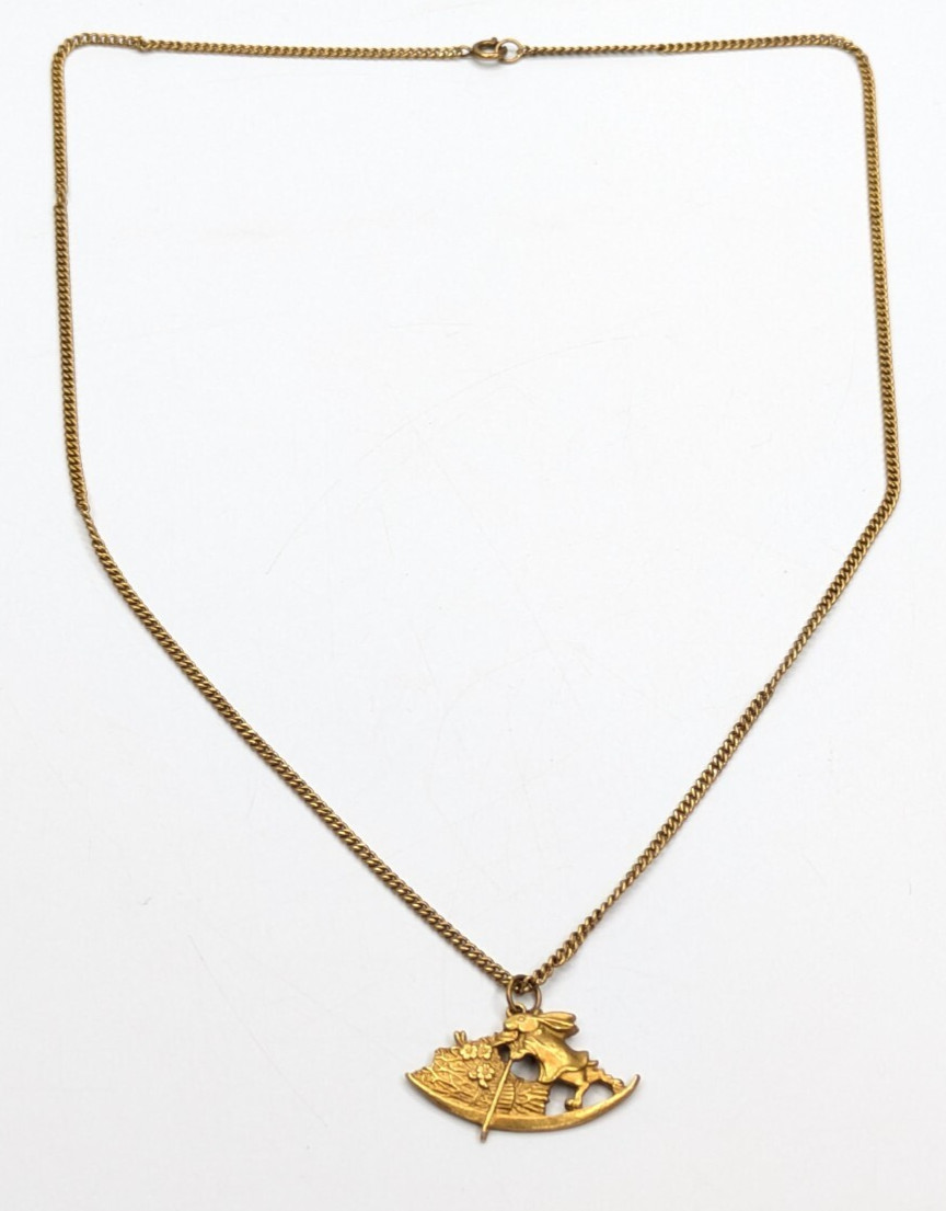 Vintage ALVA Museum Replicas Peter Rabbit Bunny Gondolier Pendant Necklace 24″