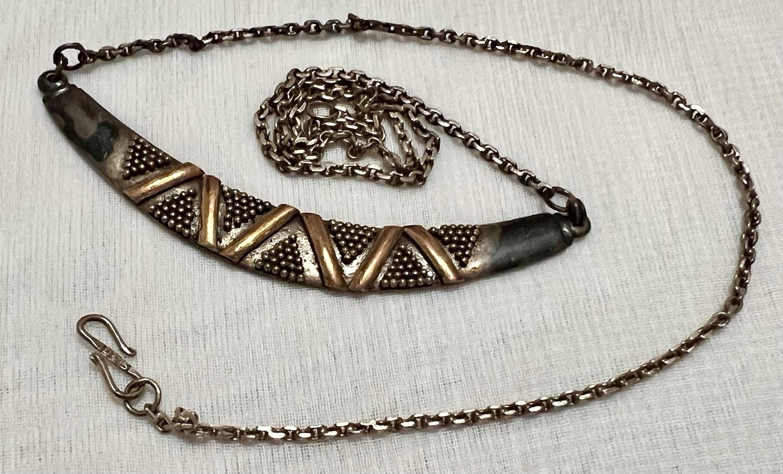 ABSTRACT BRUTALIST Sterling Silver Gold Wash CRESCENT PENDANT NECKLACE Vintage
