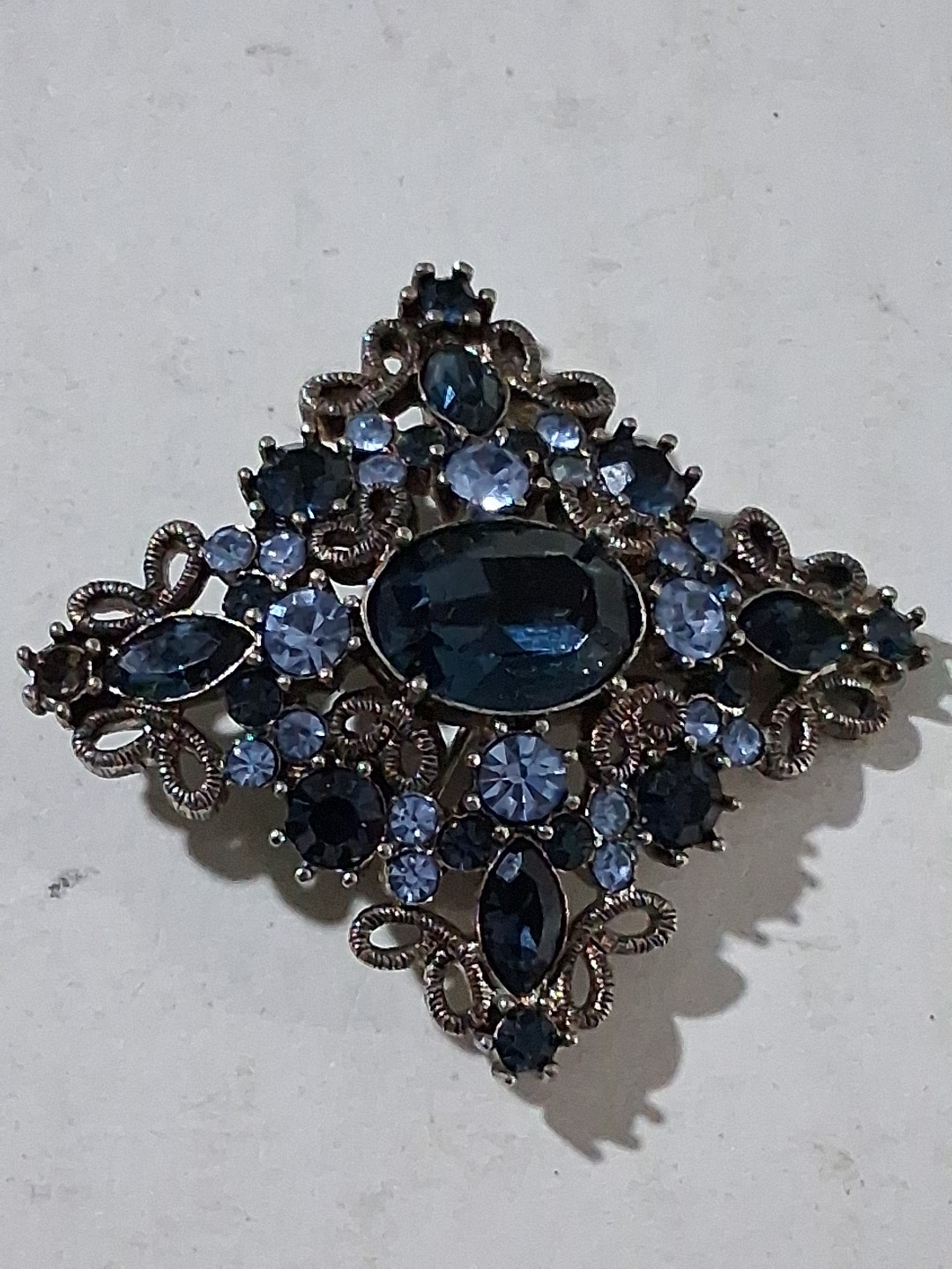 Vtg Costume Jewelry (4) Brooches Lot Signed Unsigned Rhinestone Missing