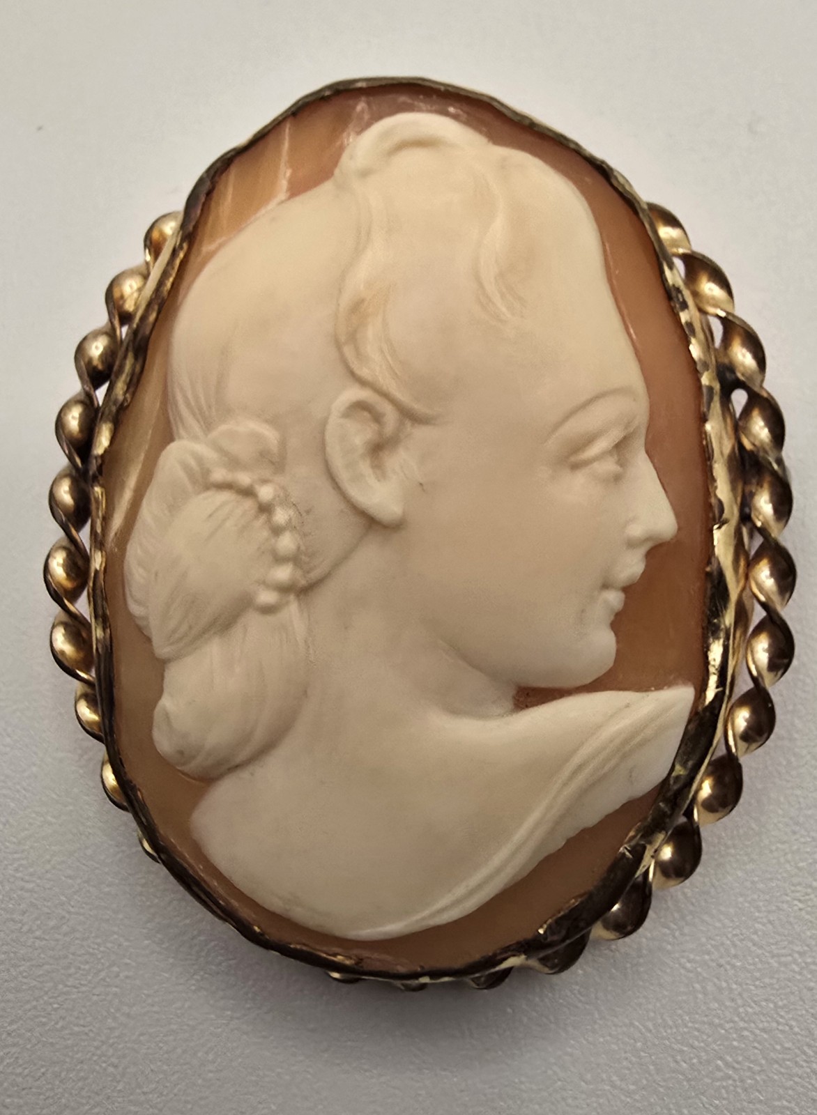Antique Shell Cameo Oval Brooch/Pin Gold Filled Frame 1 1/4″ x 1 1/2″