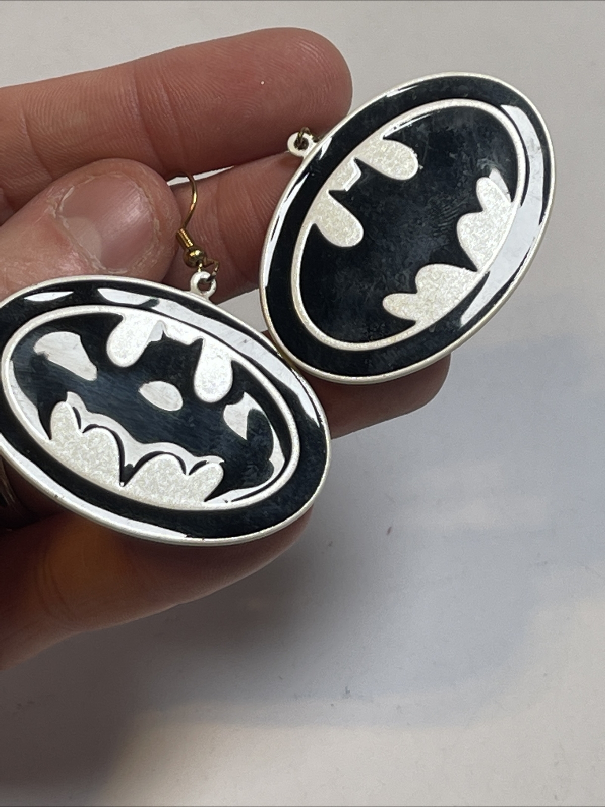 vintage batman jewelry lot 2 pair earings 1 button pin 1964 DC Comics Metal Rare