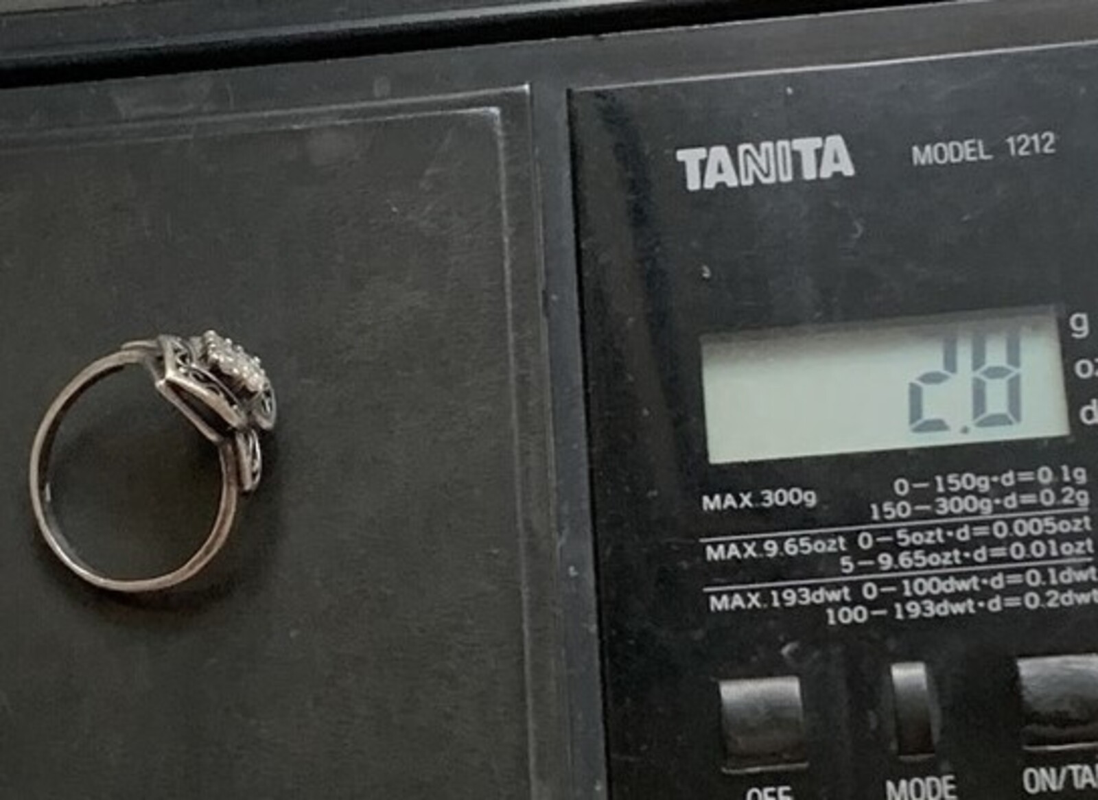 Vintage ring sterling silver 925 Size 8.5 Weight 2.8 g. Filigree.