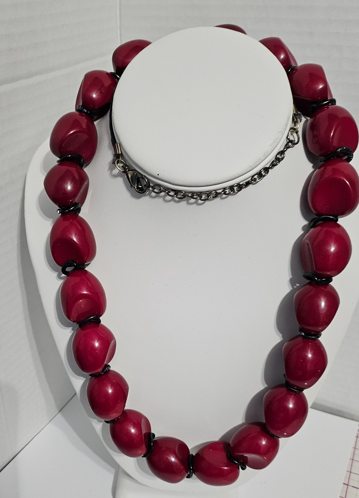 Vintage Large Statement Red Fancy Cut Bead Necklace 30″ Adjustable Good weight