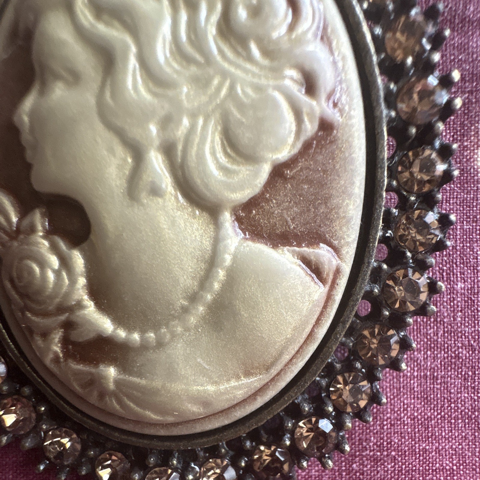 Oval Cameo Portrait Brooch Pin, Rhinestone Halo Border, Silver Brown