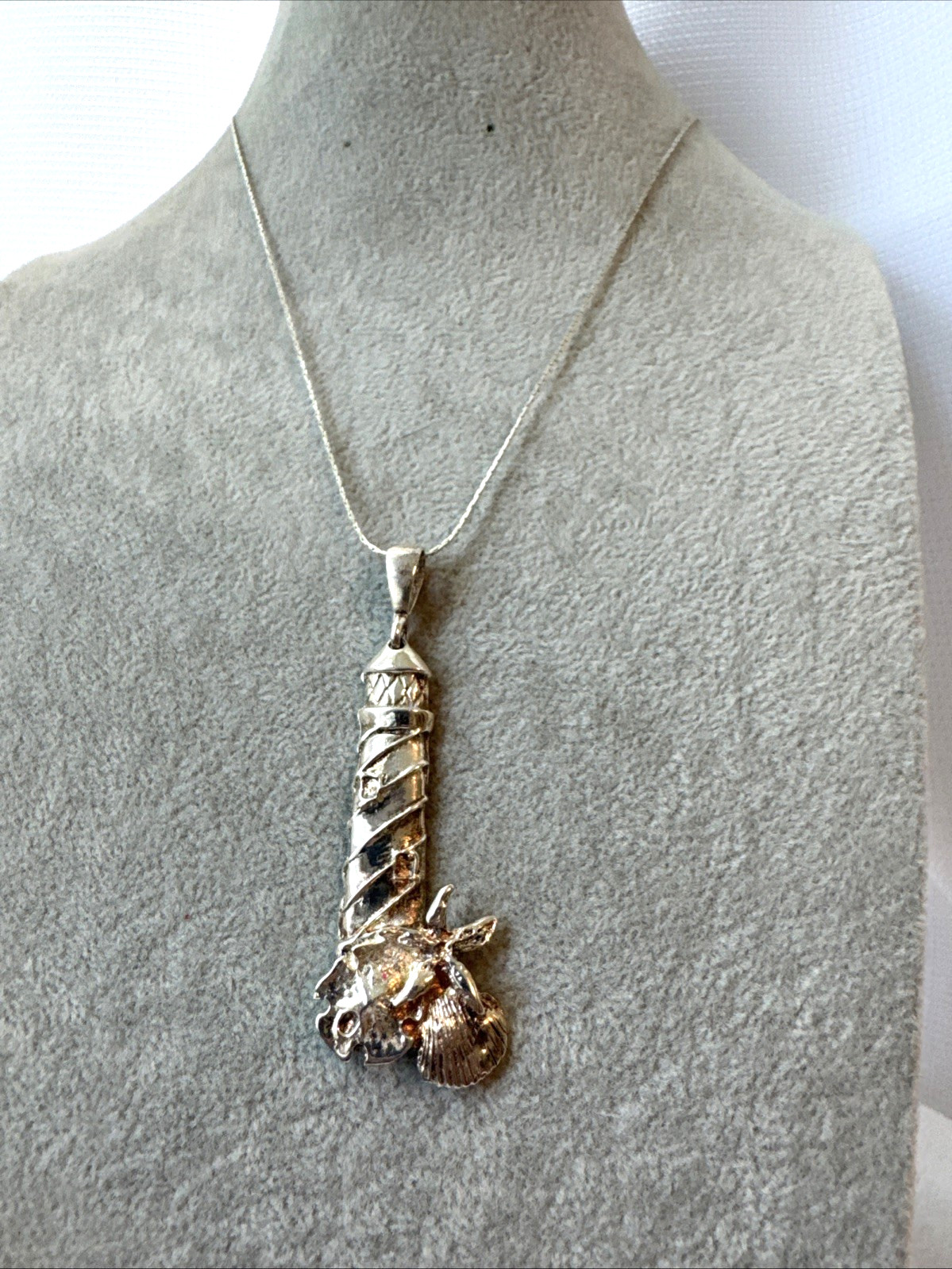 VTG Silver 18KGP herringbone chain 90s lighthouse starfish beach pendant cruise
