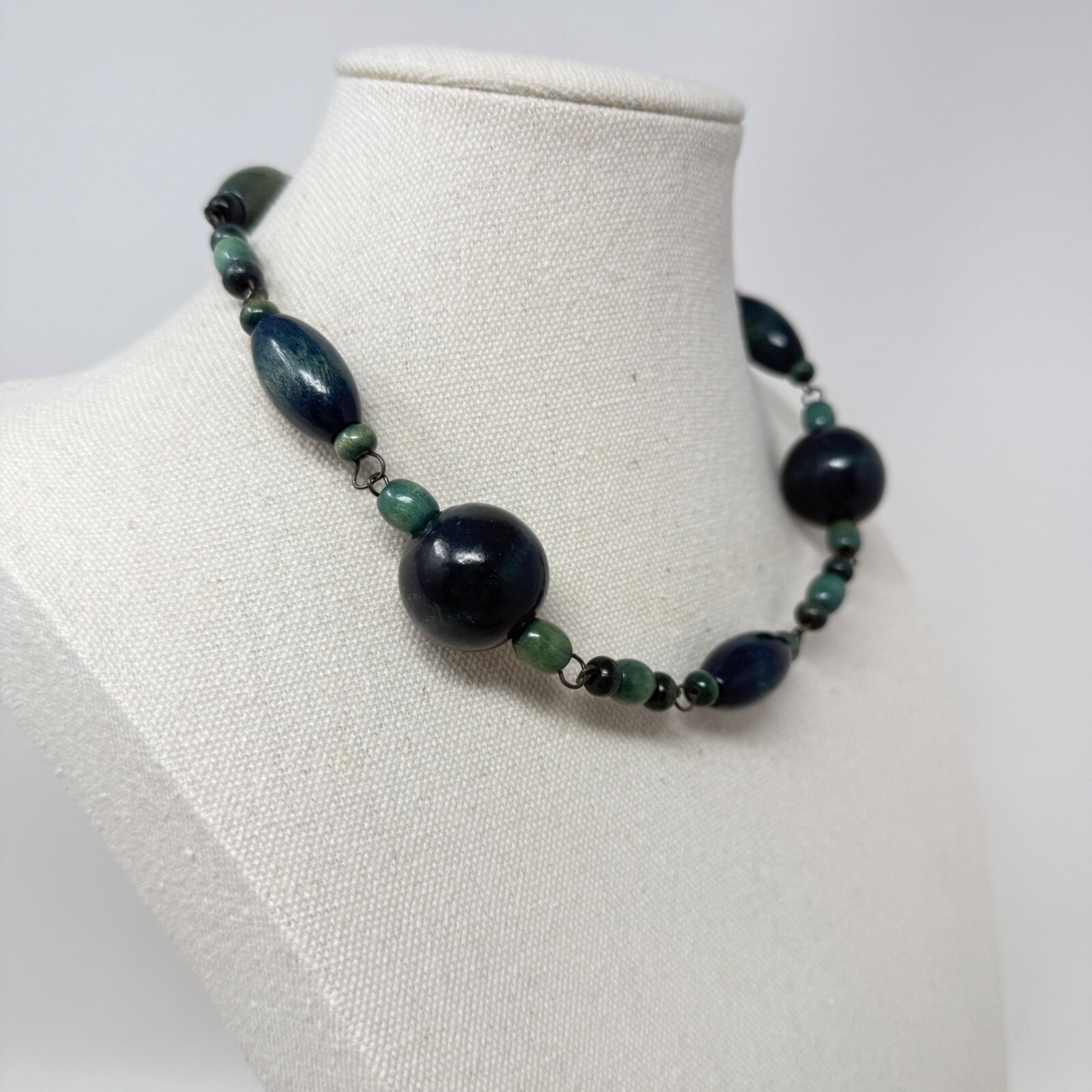Mid-Century Wood Bead Necklace Choker Green Chunky Avant Garde Unique Vintage