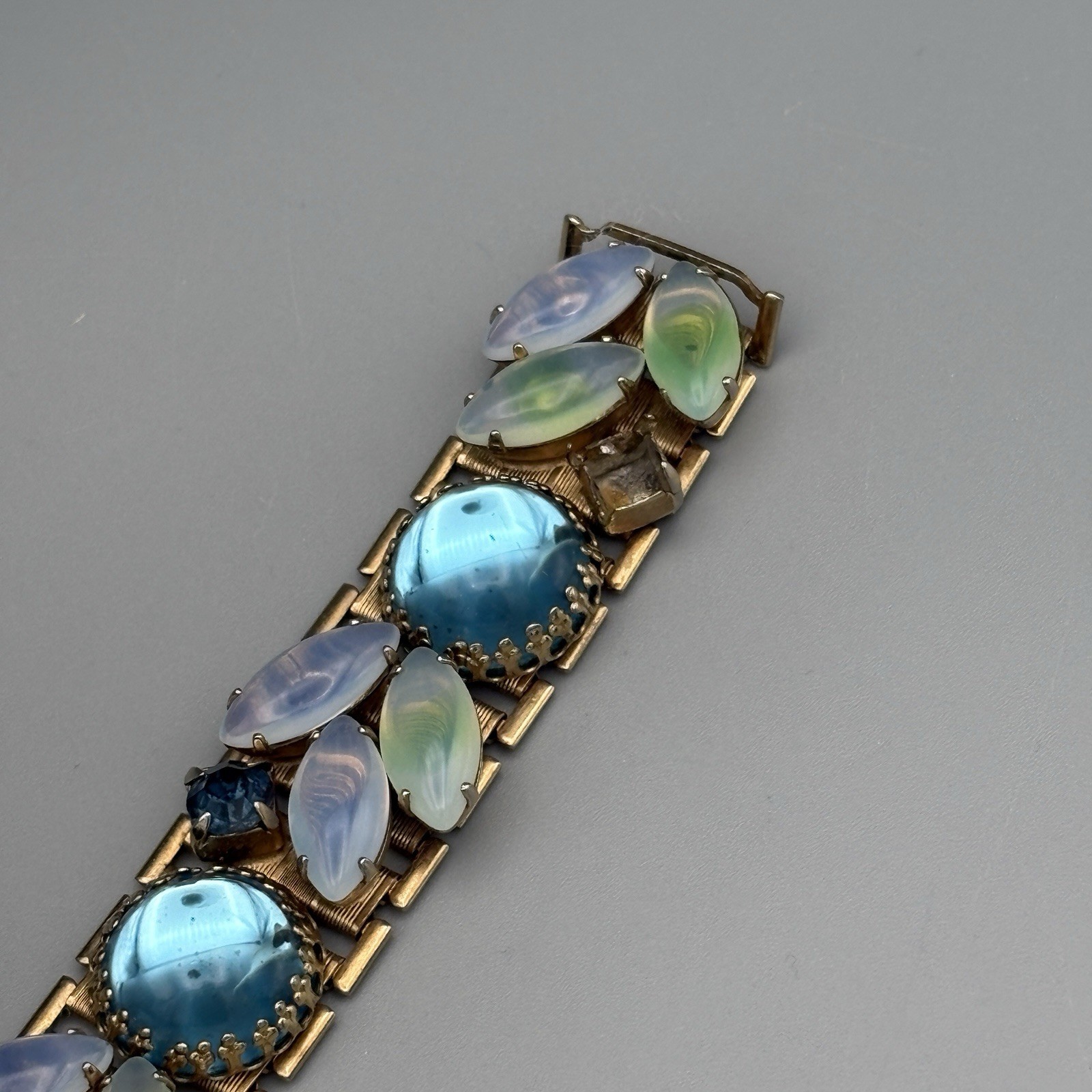 Vintage Bracelet Opaline Navette Glass Cabochon Rhinestone Gold Tone 6.5″ READ