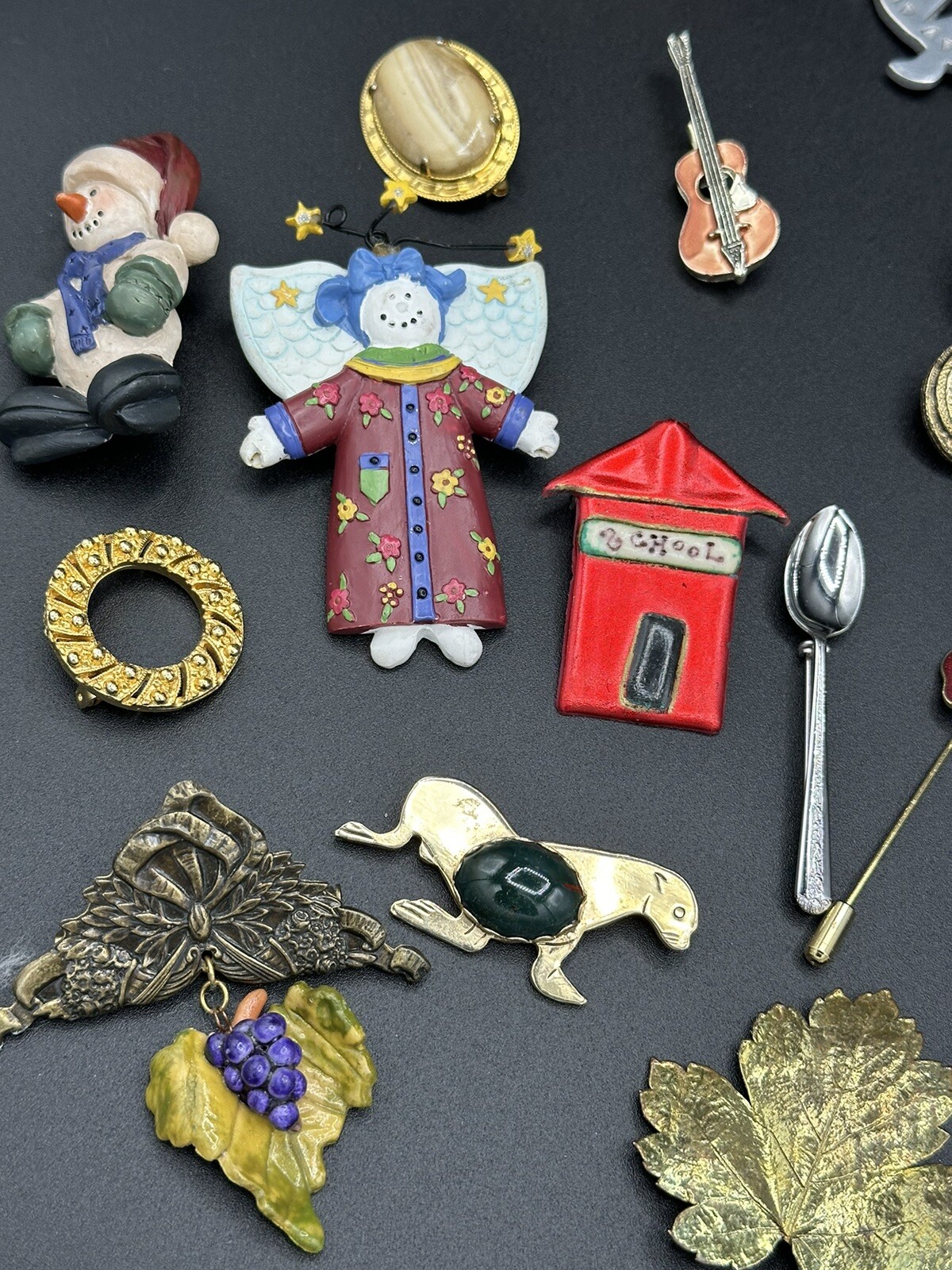 Vintage Lot of 27 Pins – Gold Tones & Silver Tones – Other- All Wearable