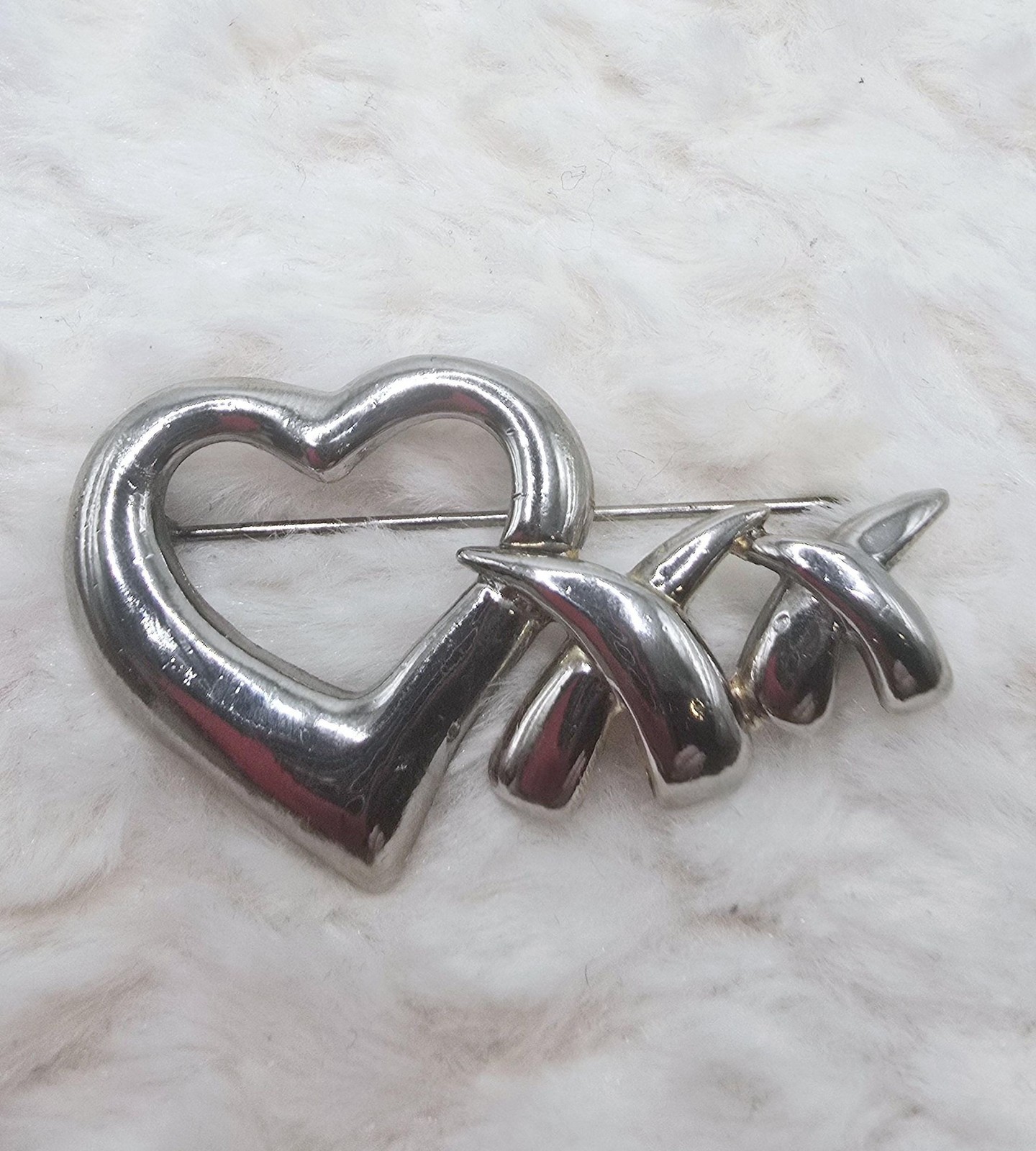 vintage solid large sterling silver XOXO heart pendant. Ideal gift for woman.