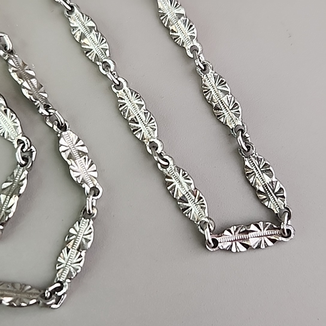 Vintage Chain Necklace Silver Tone Starburst Etched Bar Link 34″