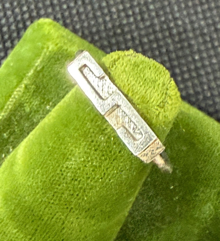 Vintage Sterling Silver Stamped Typebar Monogram “S” Ring Size 6 ADJUSTABLE