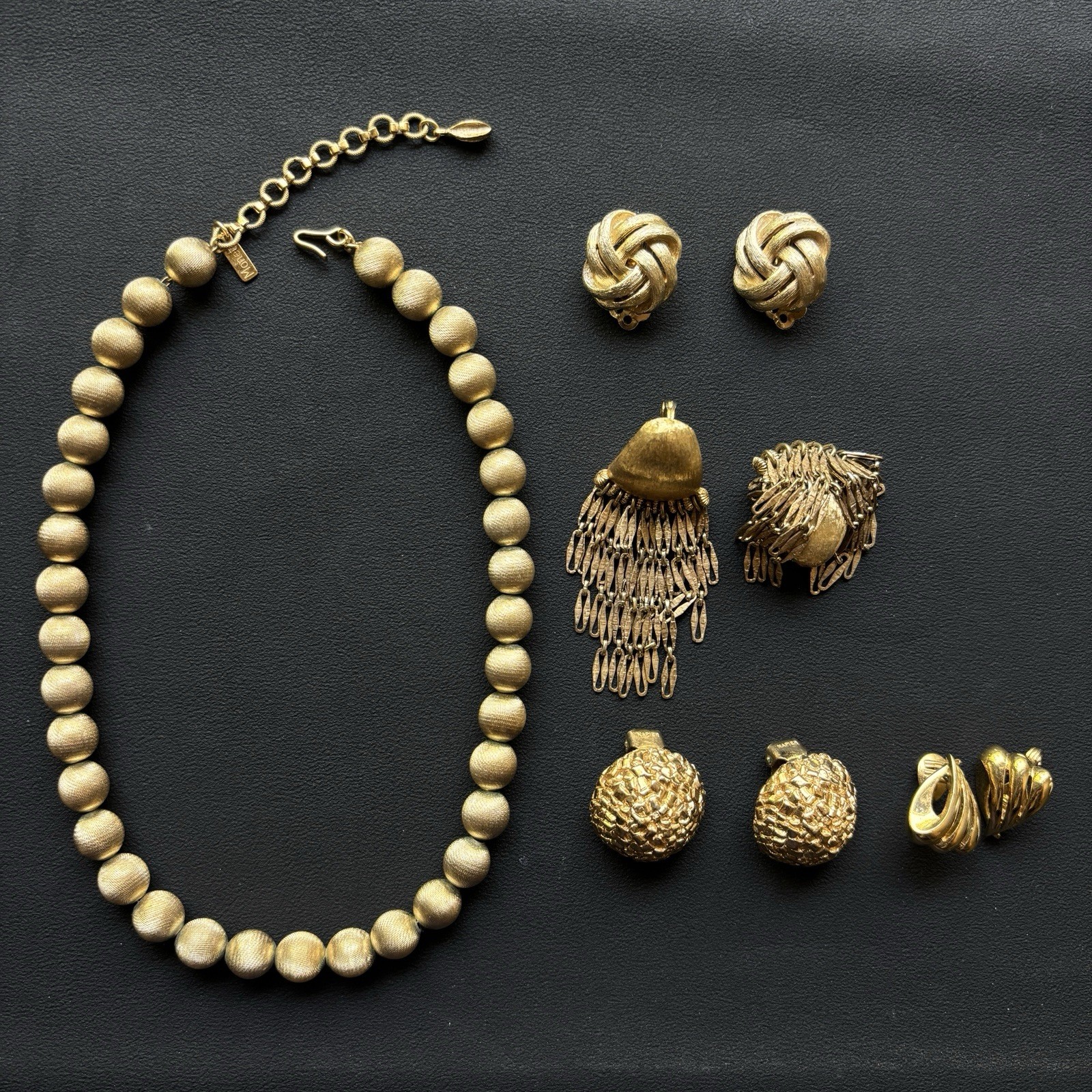 Lot 5 Vintage Monet Lisner Napier Gold Tone Jewelry Lot Necklace Clip Earrings