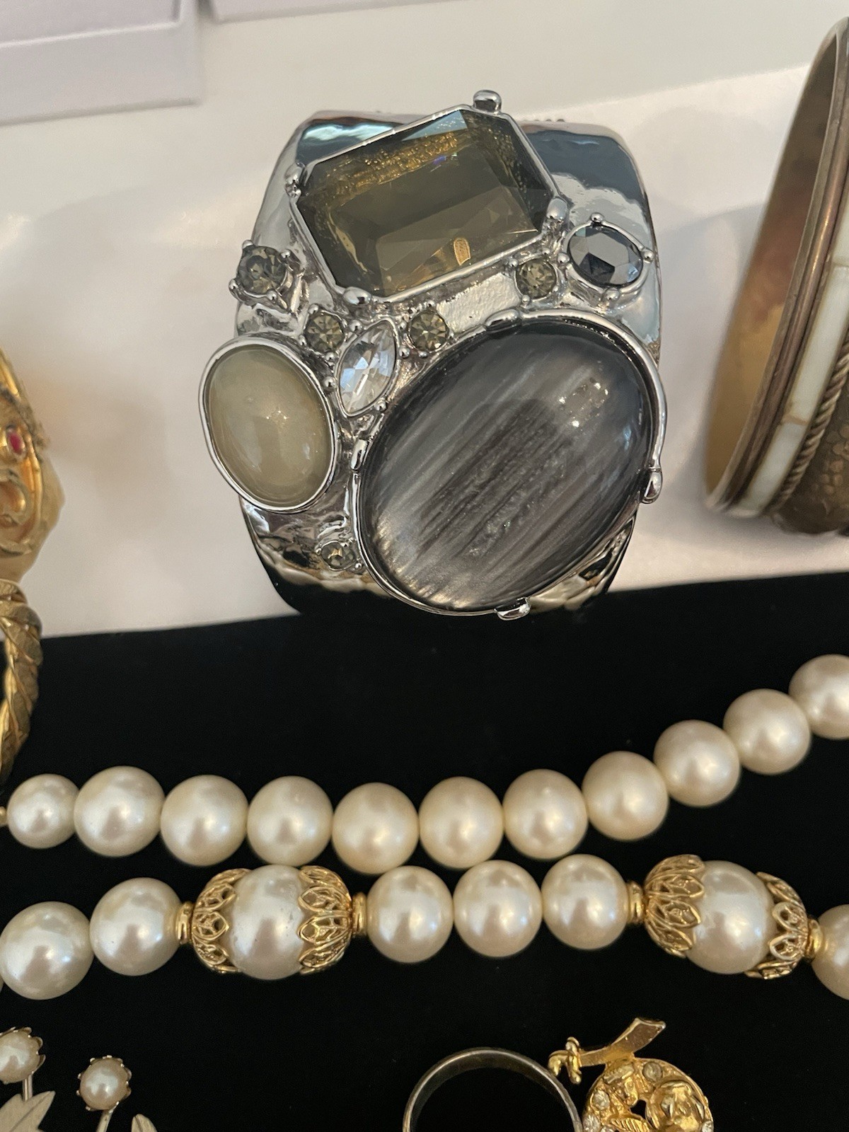 Junk Jewelry FOR CRAFTS WEAR PICS 1 & 2 Necklaces Watches Brooch Some SIGNED #3