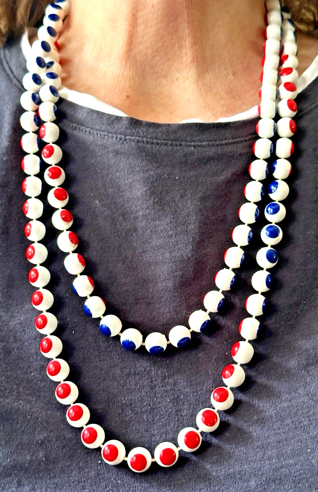 Vintage 1950s red, white and blue plastic puzzle bead necklace