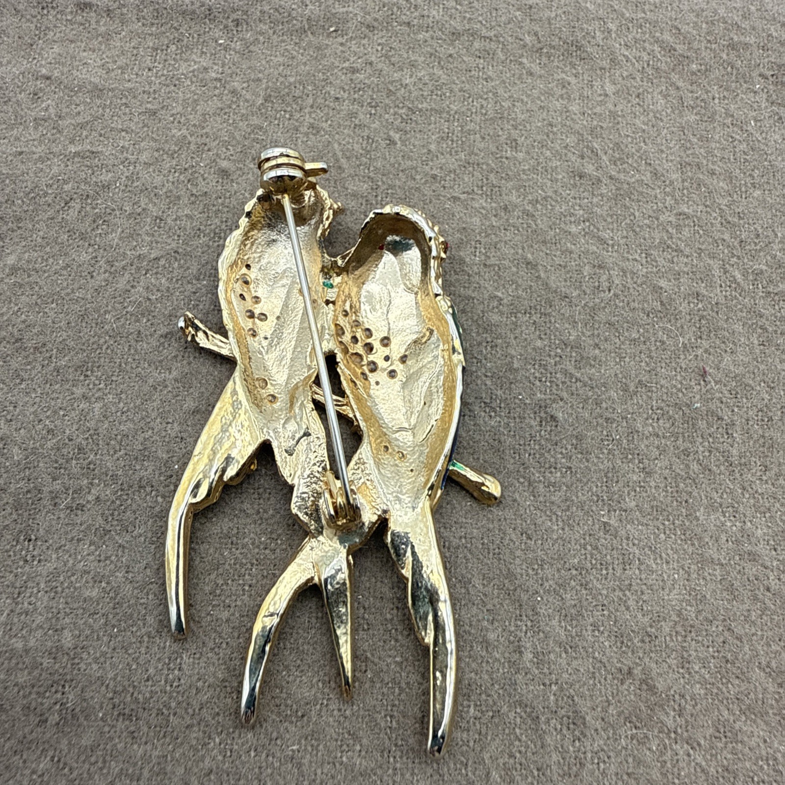 Vintage Enamel And Rhinestone Love Birds On A Branch Pin Brooch Gold Tone
