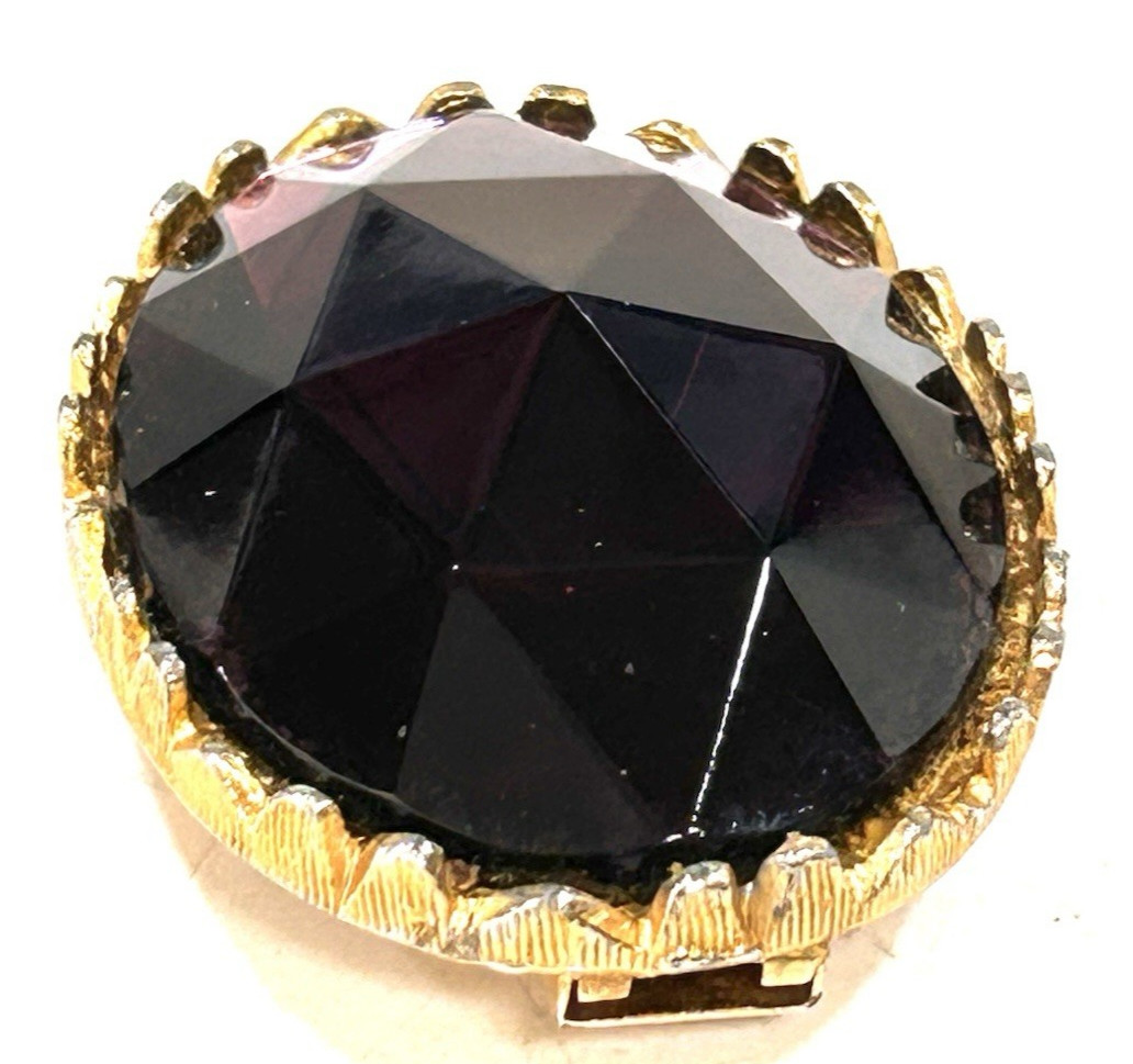 VINTAGE unsigned PURPLE AMETHYST FOIL GLASS GOLD TONE OVAL PIN SLIDE 1 .75″