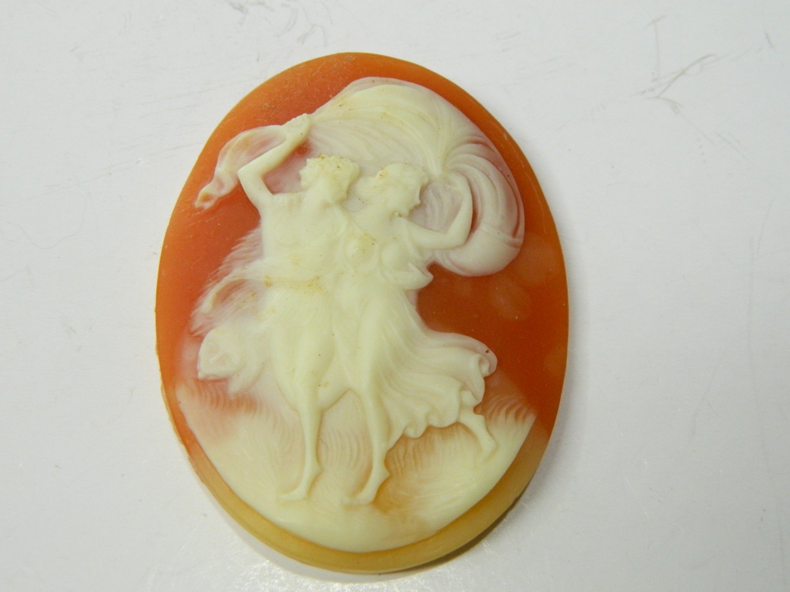 VINTAGE TWO WOMEN DANCING CARVED UNMOUNTED LOOSE RESIN CAMEO PEACH & WHITE
