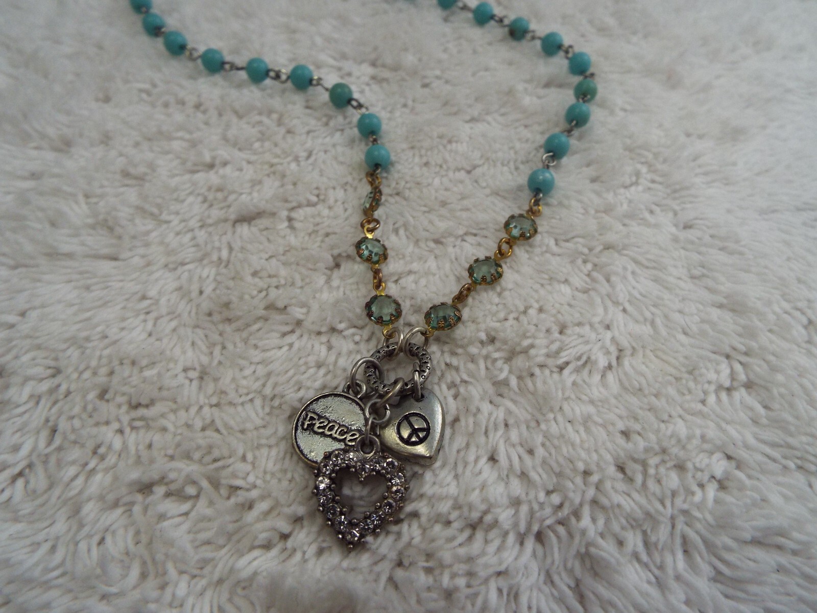 AEO Silvertone Blue Green Bead Peace Heart Charm Pendant Necklace (B13)