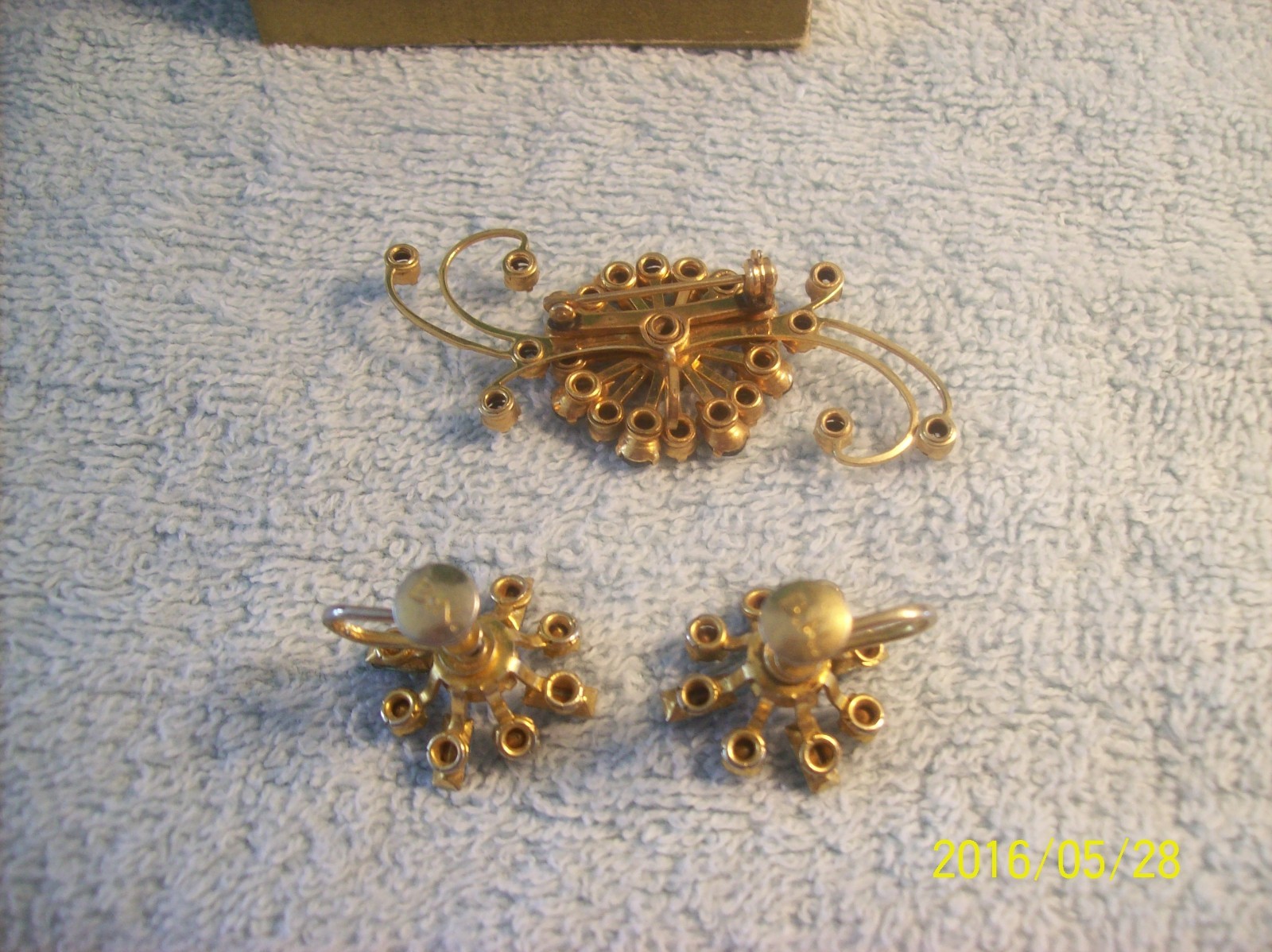 B.N. Signed Vintage Sapphire Blue Rhinestone Earring & Unsigned Brooch
