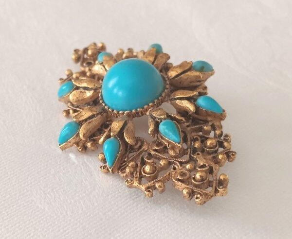 Vintage Florenza Flower Brooch Pin Filigree Faux Turquoise Cabuchon Gold Tone
