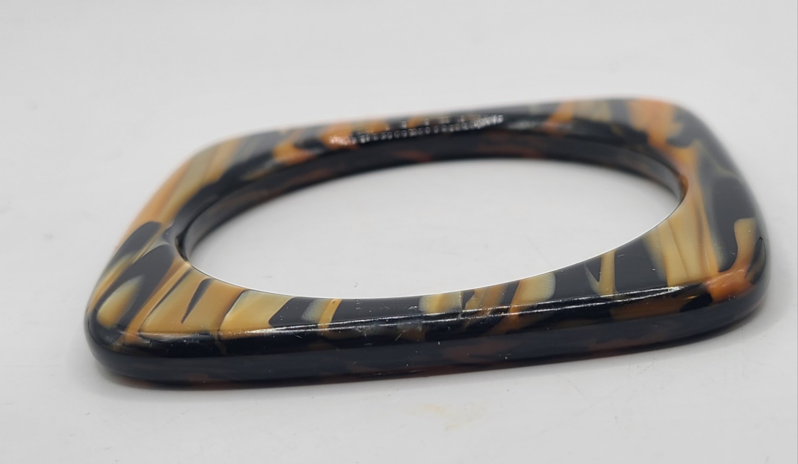 Vtg Acrylic Lucite 3″ Square Bangle Bracelet Black Gold Moonglow Streaks 7.5″