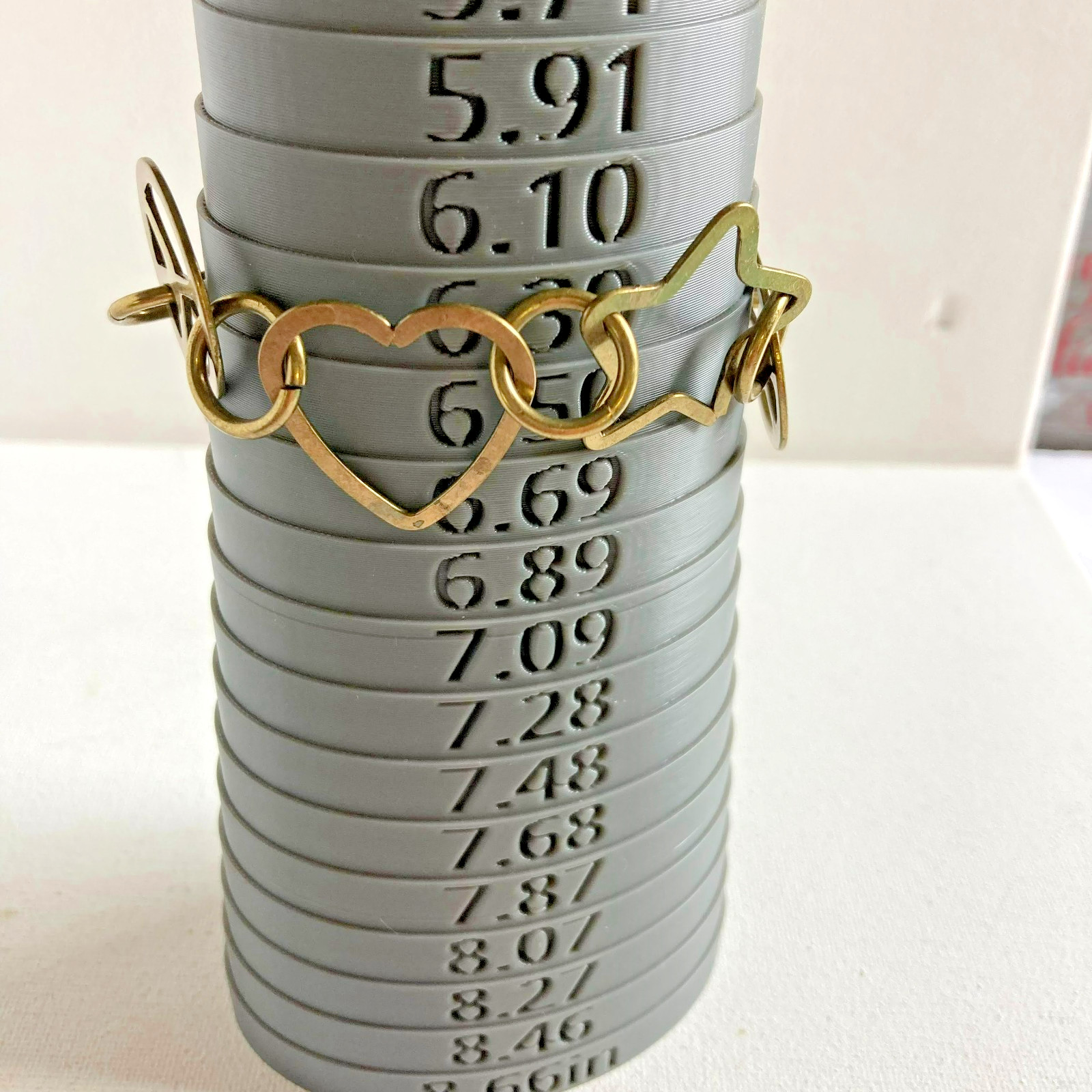Bracelet Vintage Brass Chain of Hearts, Peace Signs and Stars 6.5″ Lobster clap