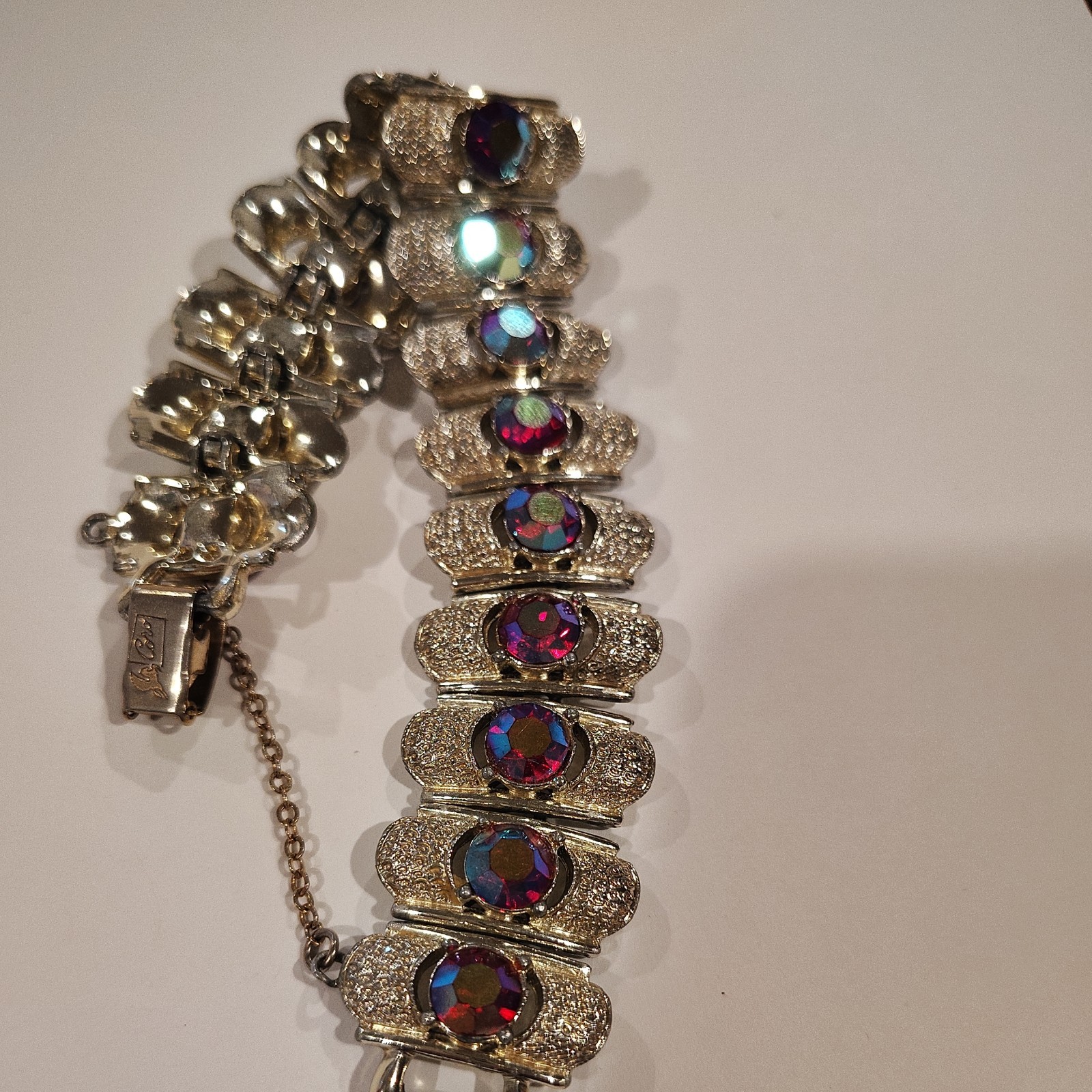 Coro Vintage Pegasus Rhinestone Bracelet Aurora Borealis 6″ Ladies Bracelet NICE