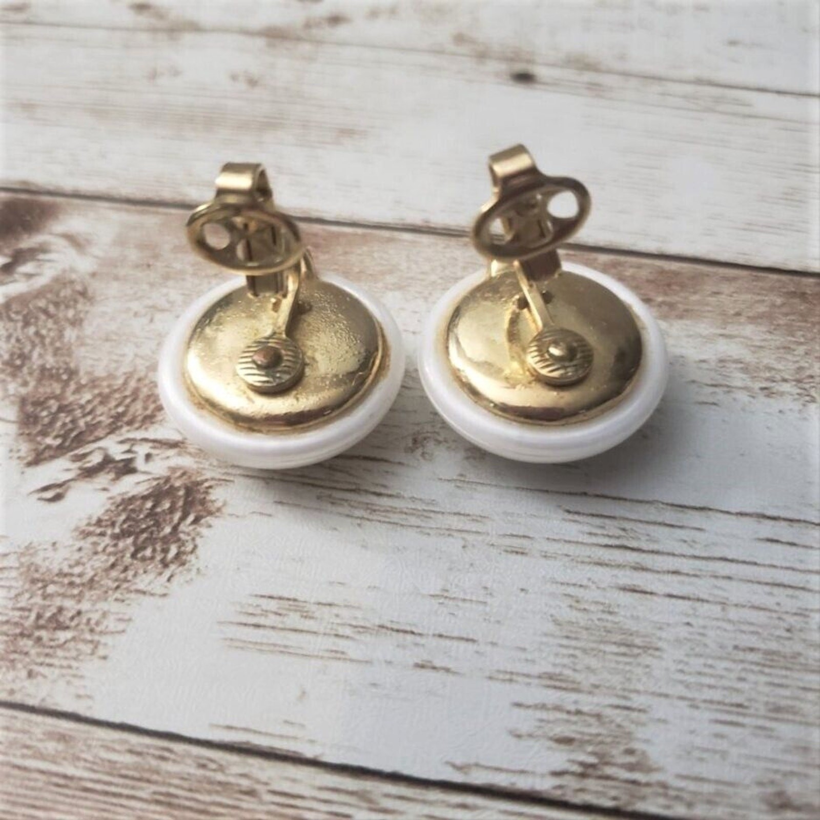 Vintage Clip On Earrings – White Faux Pearl with Gold Tone Lower Detail
