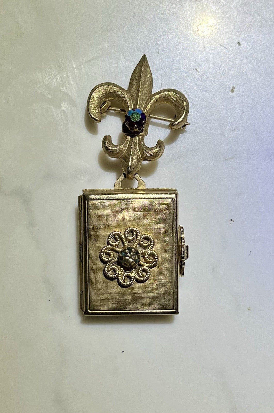 17. Vintage Rare CORO Gold tone Hinged Photo Book Locket Medal Pin Brooch