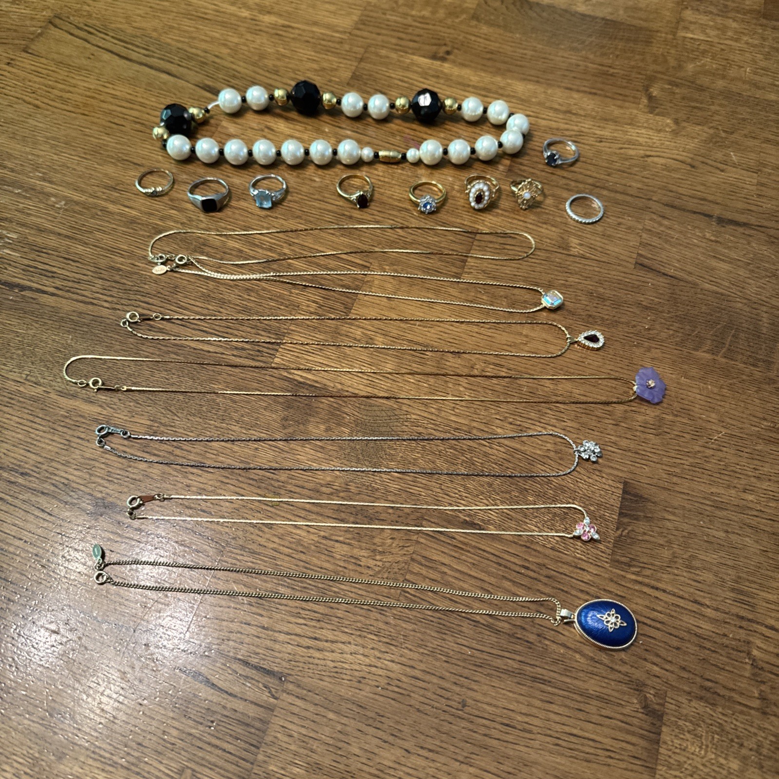 Avon Jewelry LOT Vintage Rings Necklaces 17 Pieces