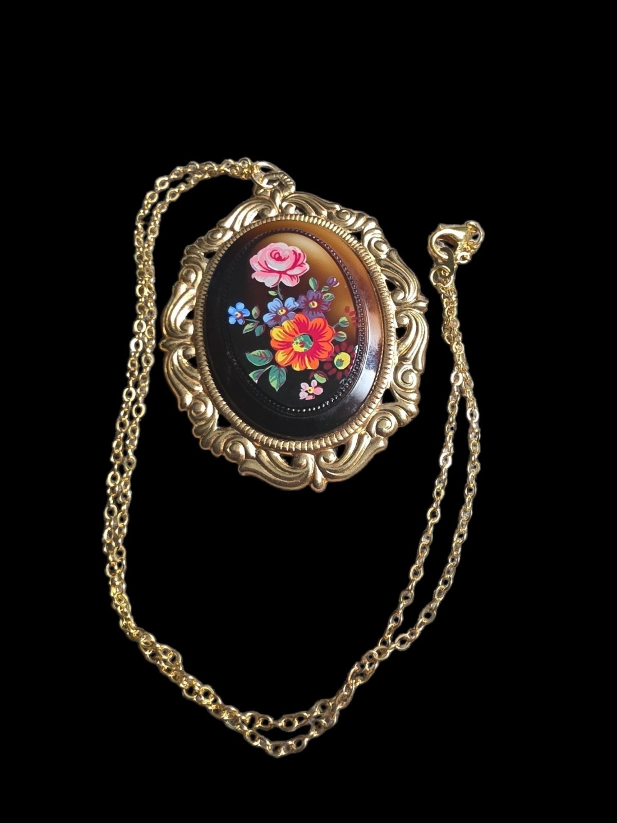 Vintage Floral Goldtone Floral Necklace 20 In