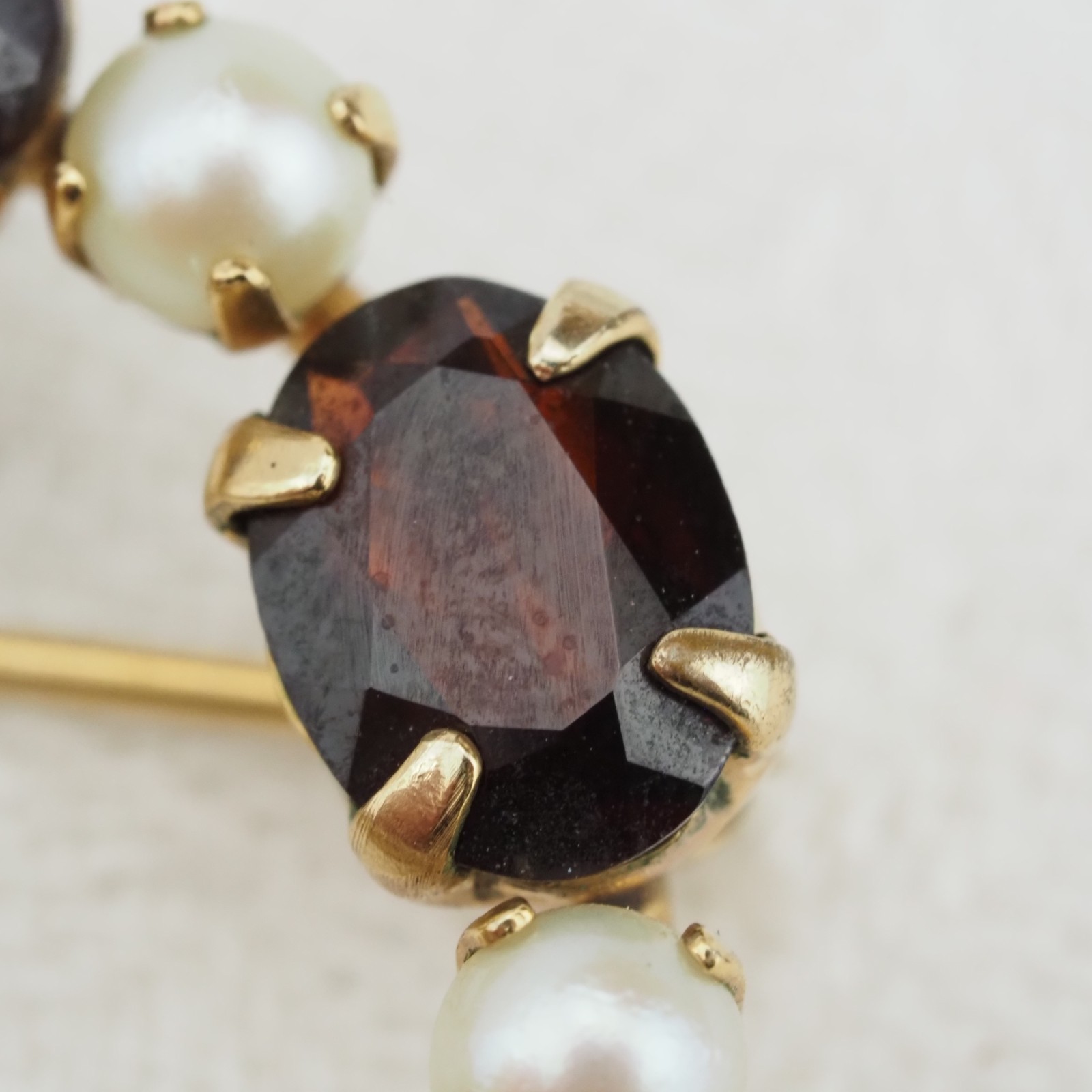 Vintage Ronci 12k Gold Filled Garnet and Pearl Round Circle Pin Brooch
