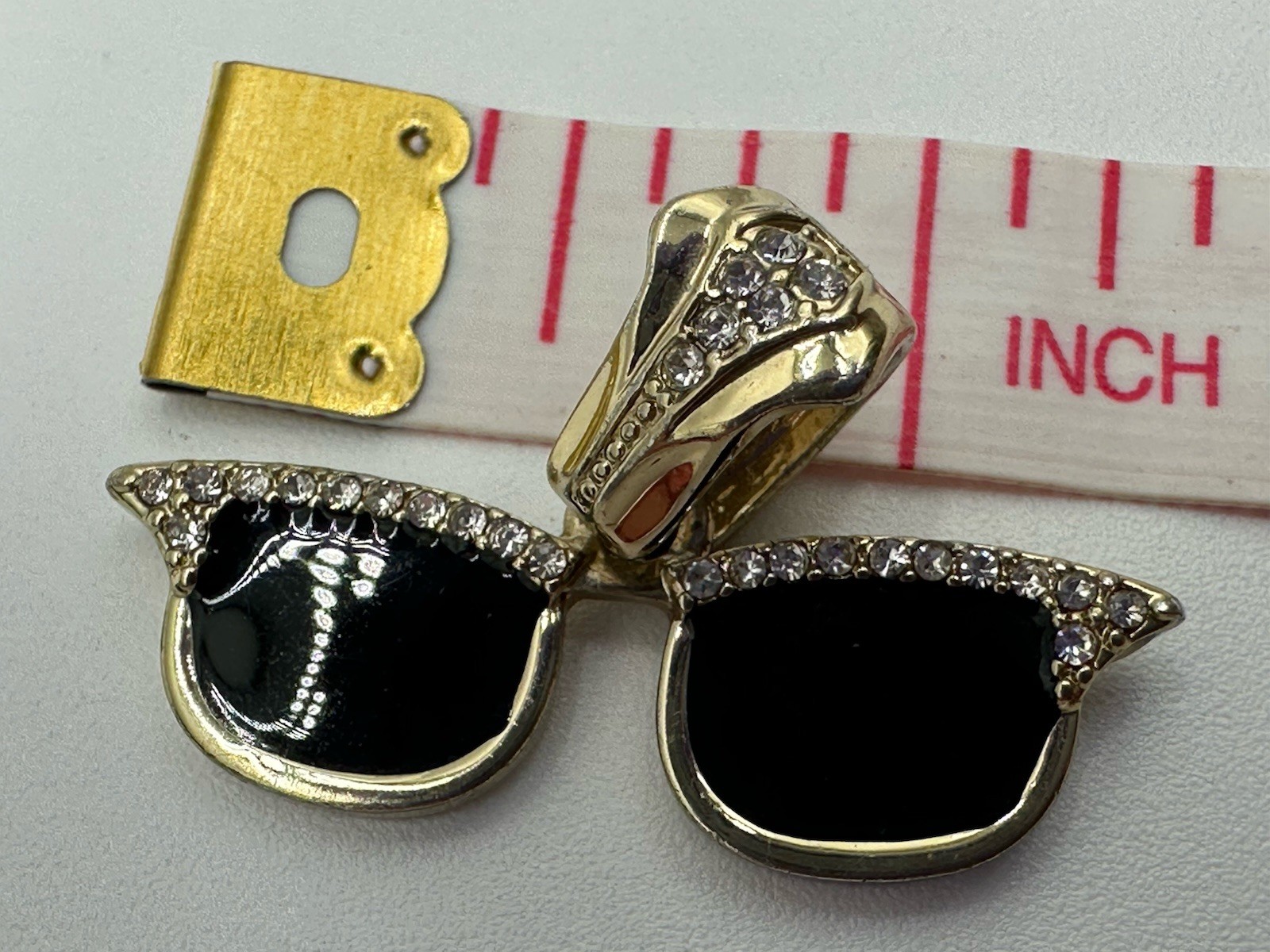 Yellow Gold Plated Enamel Sunglasses Necklace Pendant Rhinestone