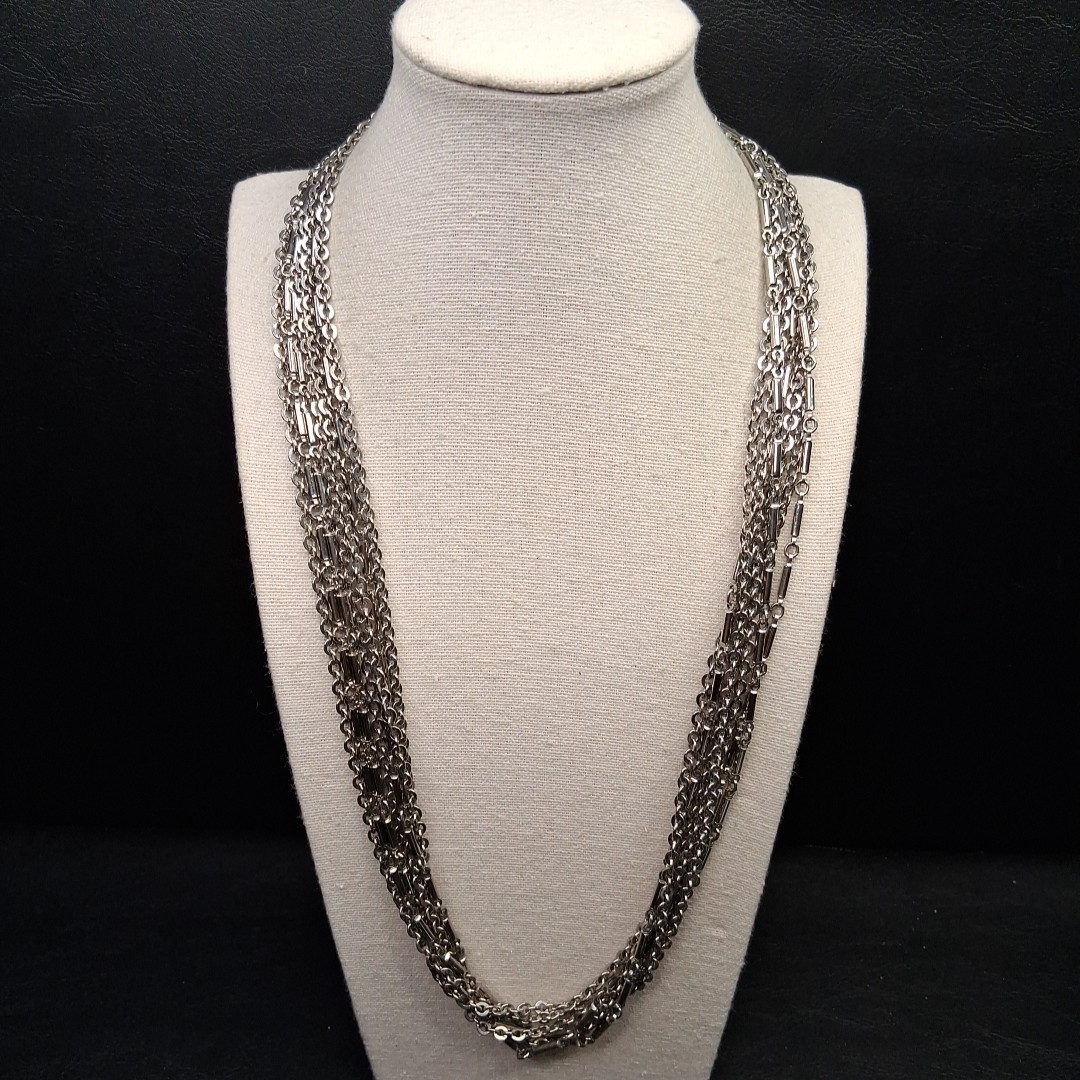 Vintage Multiple Chain Necklace Silver Tone. 17.108