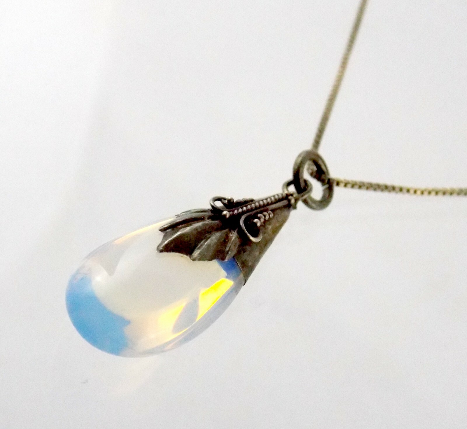 Sterling Silver Opaline Glass Pendant Necklace Box Chain 925 5.3G 17.75 Inches