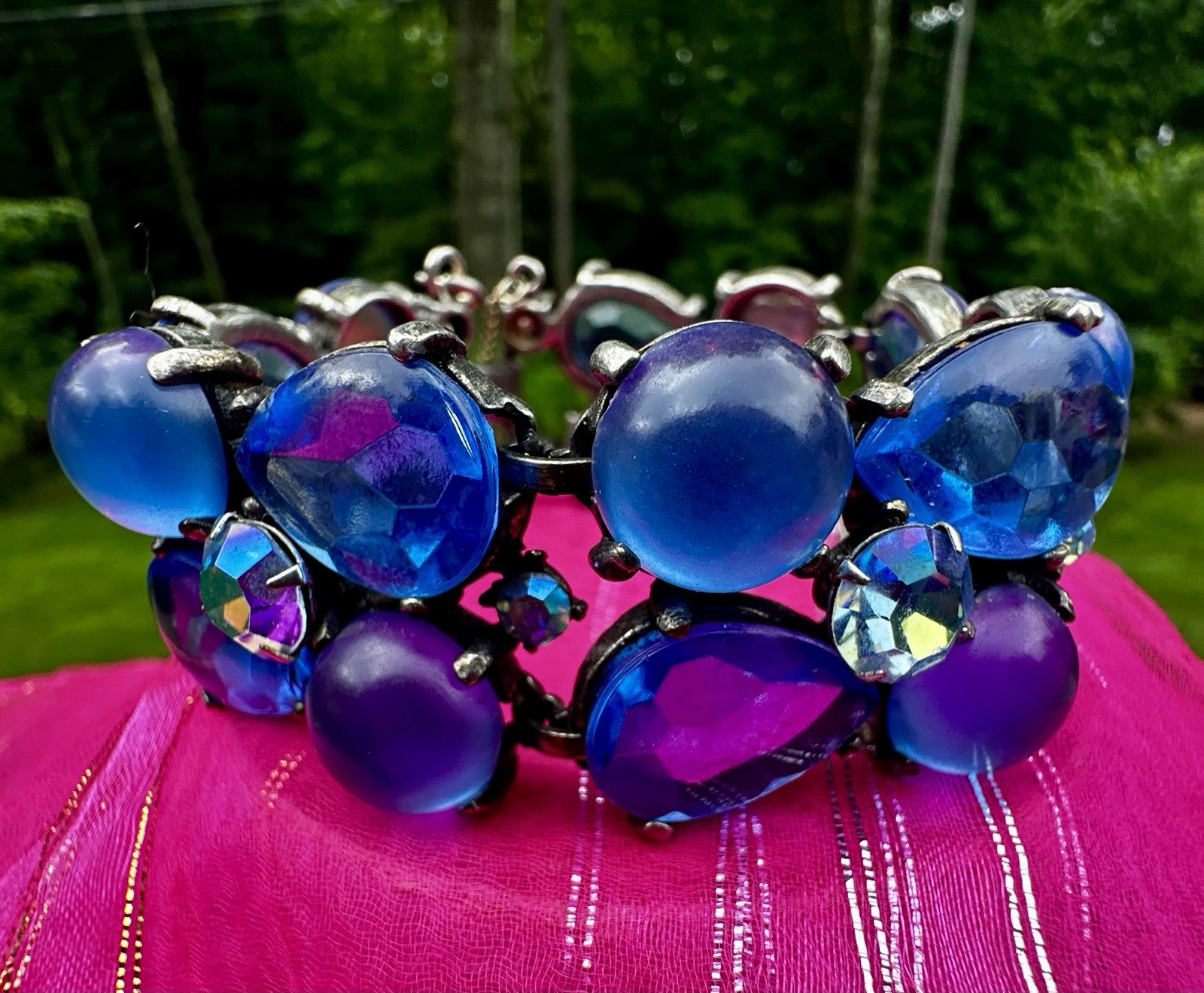 Vintage 7” Blue Rhinestone & Cabochon Stones Large Floral 5 Flowers Bracelet