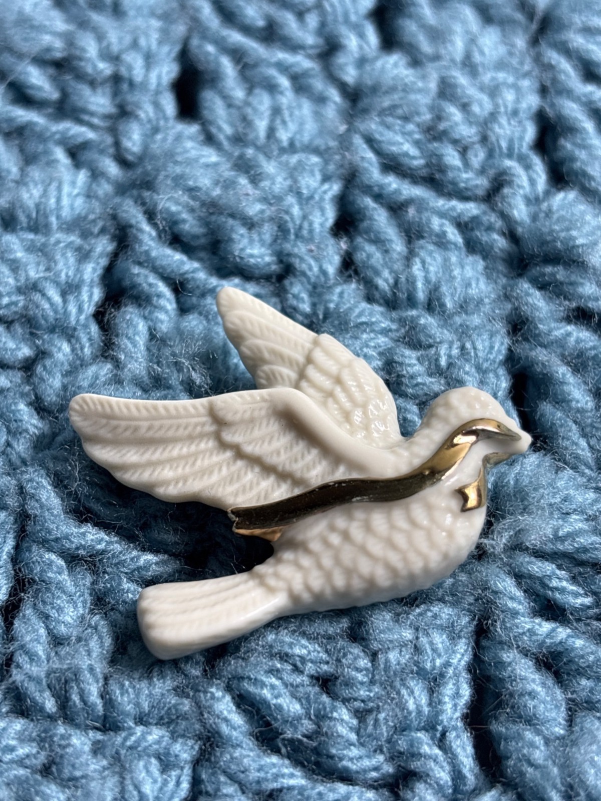 Vintage Lenox Porcelain Flying Dove Brooch Pin 1 5/8 inches