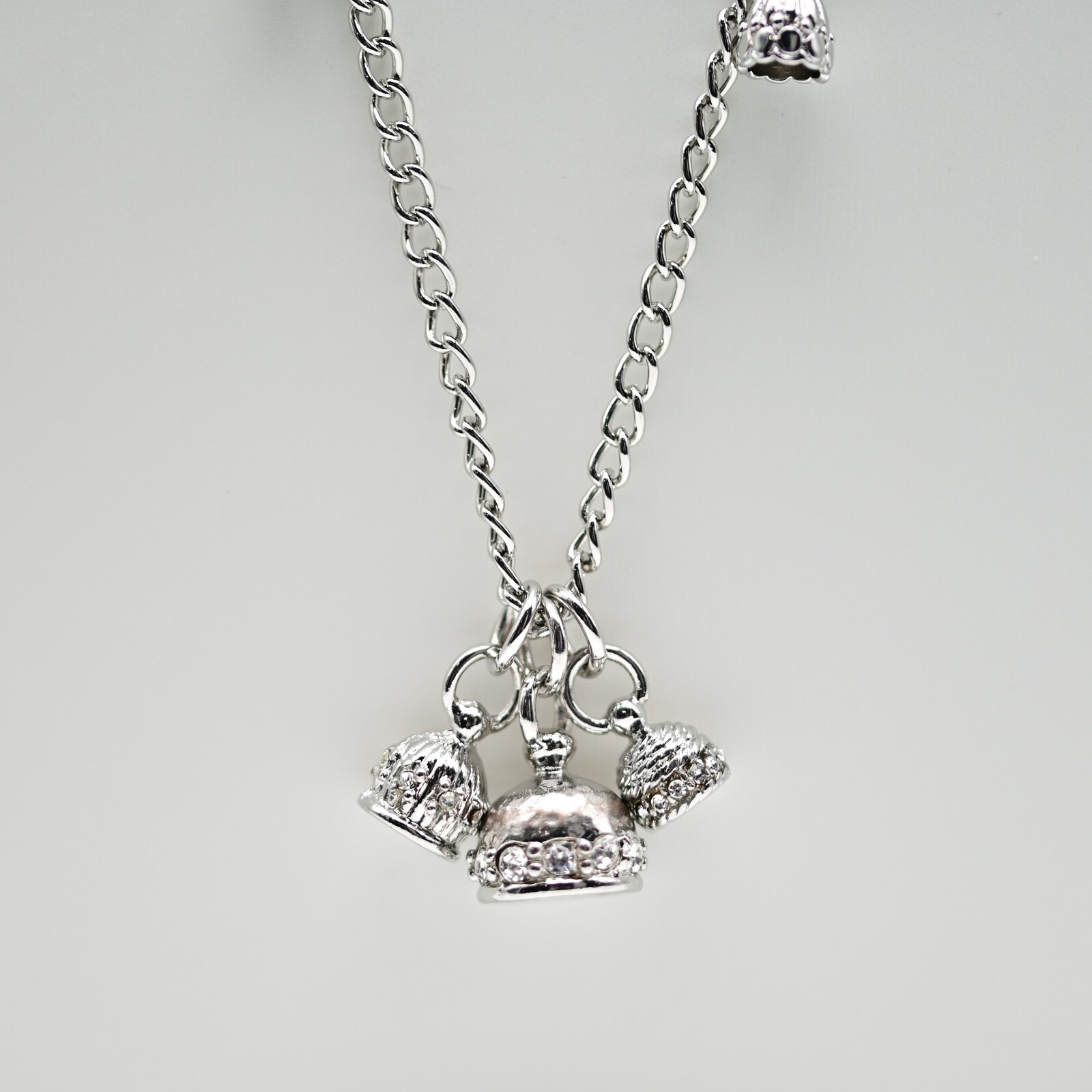 CHICOS Original Vintage Signed Silver Tassell Charm Drop Pendant Estate Necklace