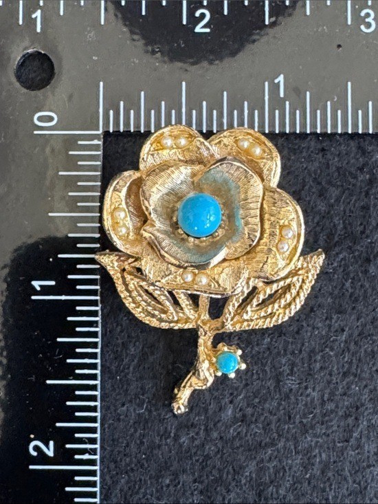 VTG 1960s Gold Tone Rose Flower Brooch Pin Faux Turquoise Cabochon Pearl