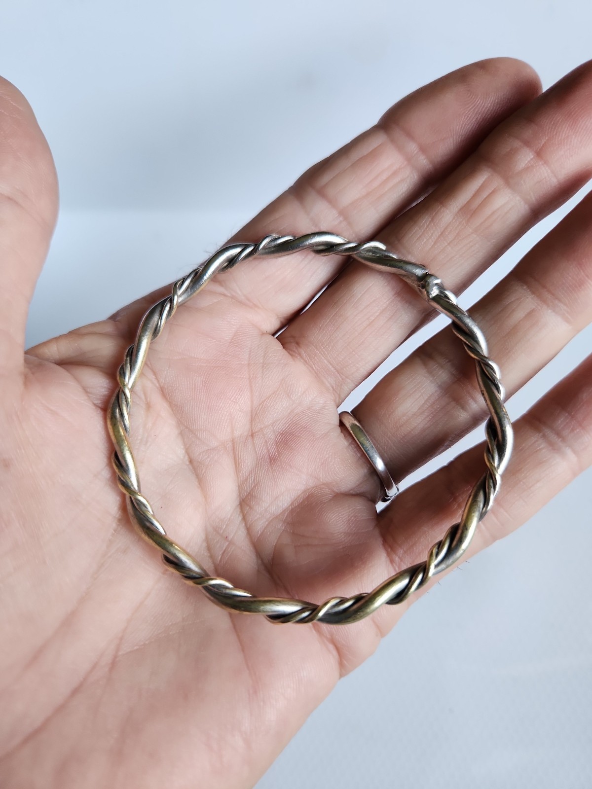 925 Silver Twisted Wire Bracelet Unreadable Brand Name Marking Inside Sz 7.5″