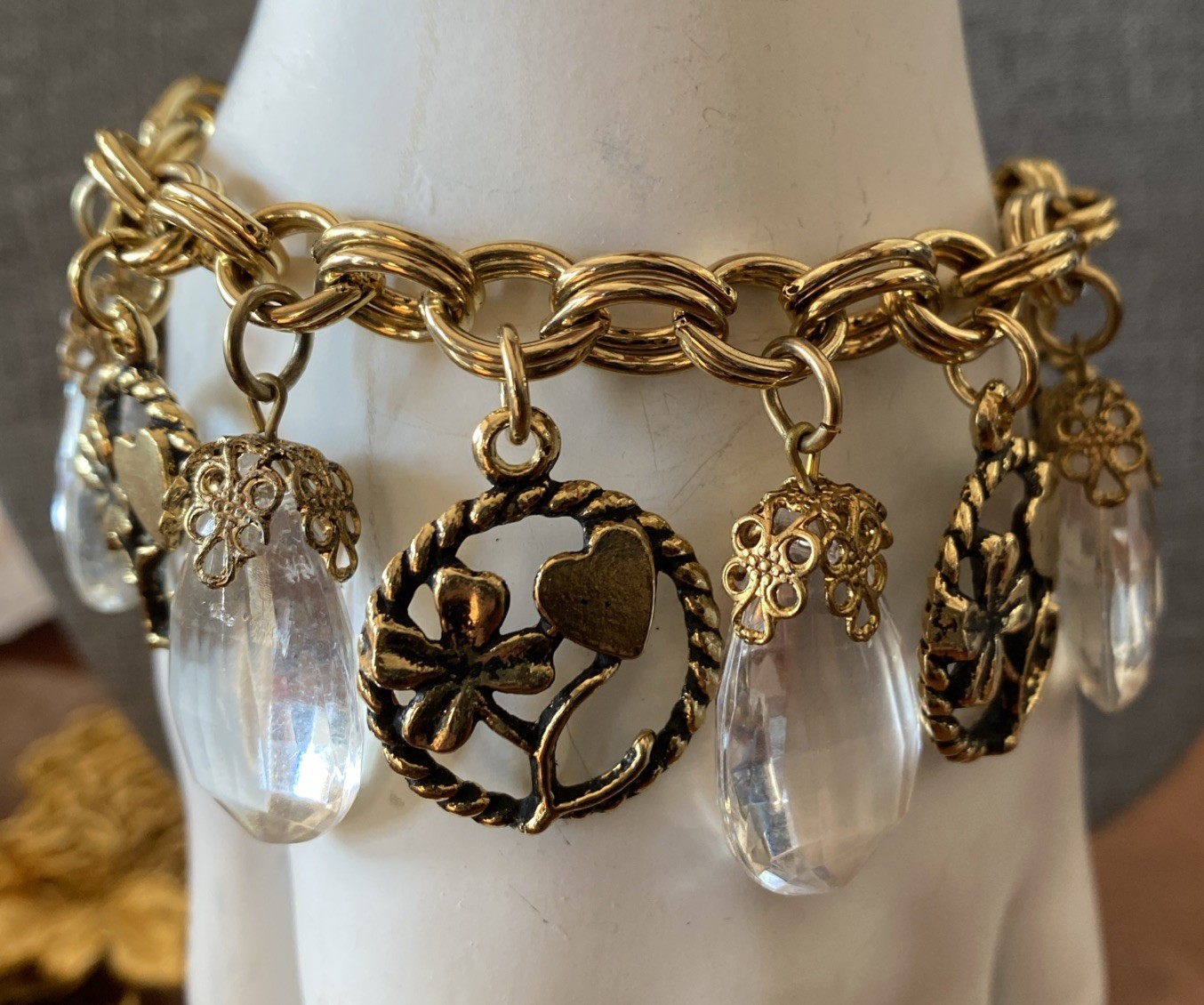 Vintage Gold Tone Good Luck Charm Bracelet Heart Four Leaf Clover Wishbone