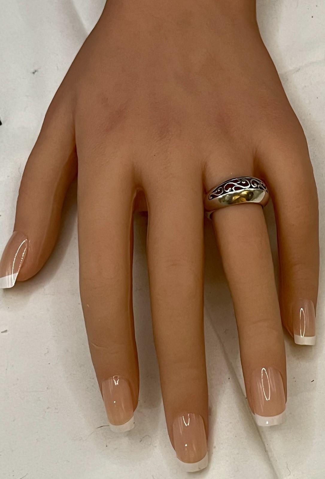 Jezlaine Open Work 925 Sterling Silver VTG. Scroll Dome Band Ring SZ 7.25