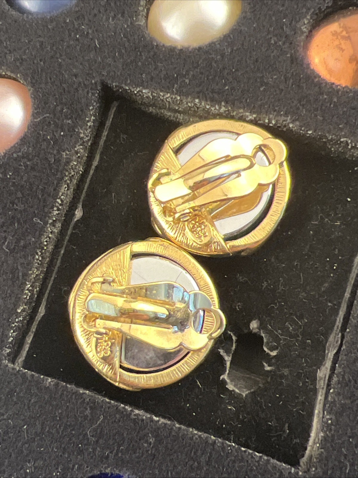 VTG JOAN RIVERS 10 Color Interchangeable Caged Cabachon Clip On Earring Set