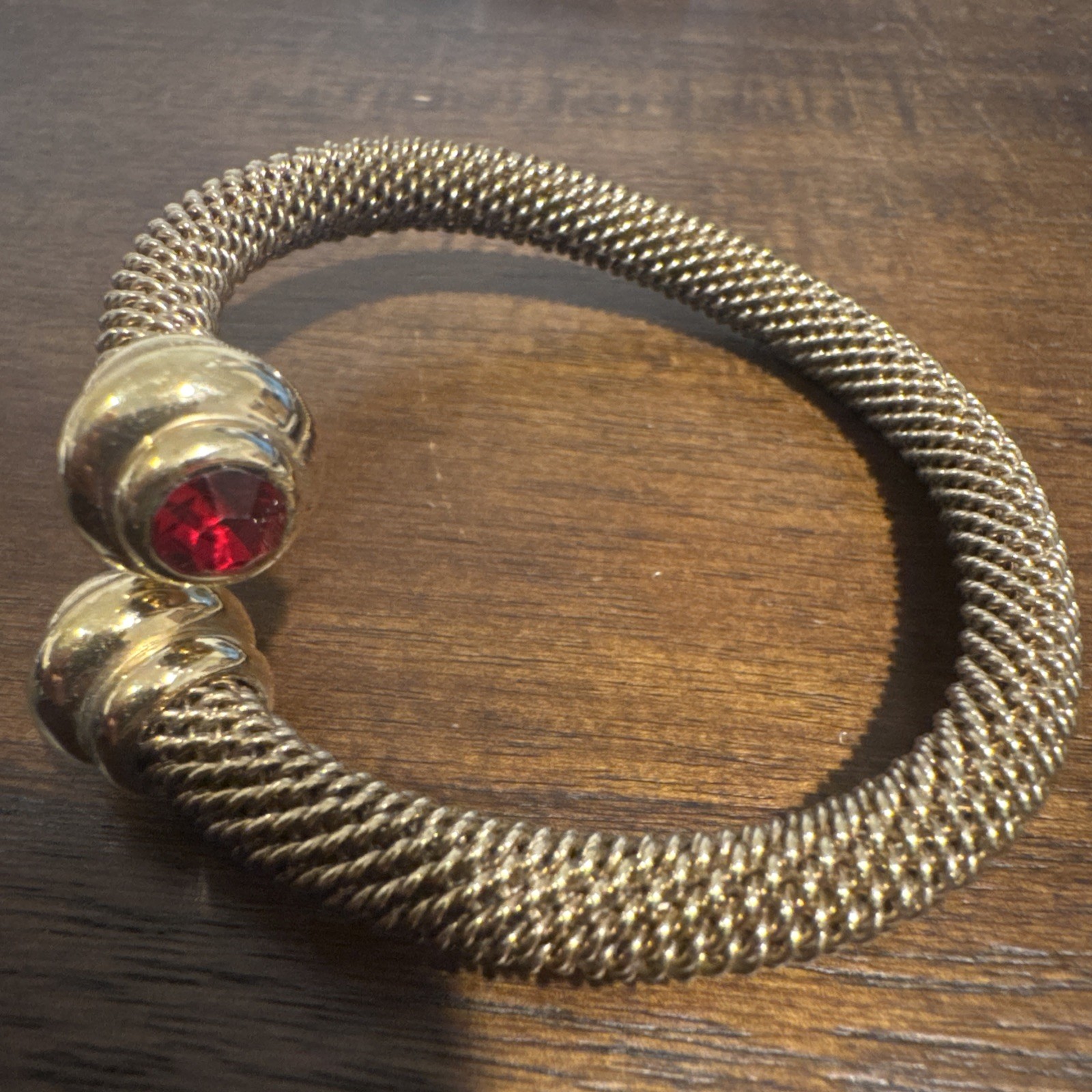 VINTAGE GOLD MESH CUFF BRACELET CABOCHONS RED & BLUE STONES 6”