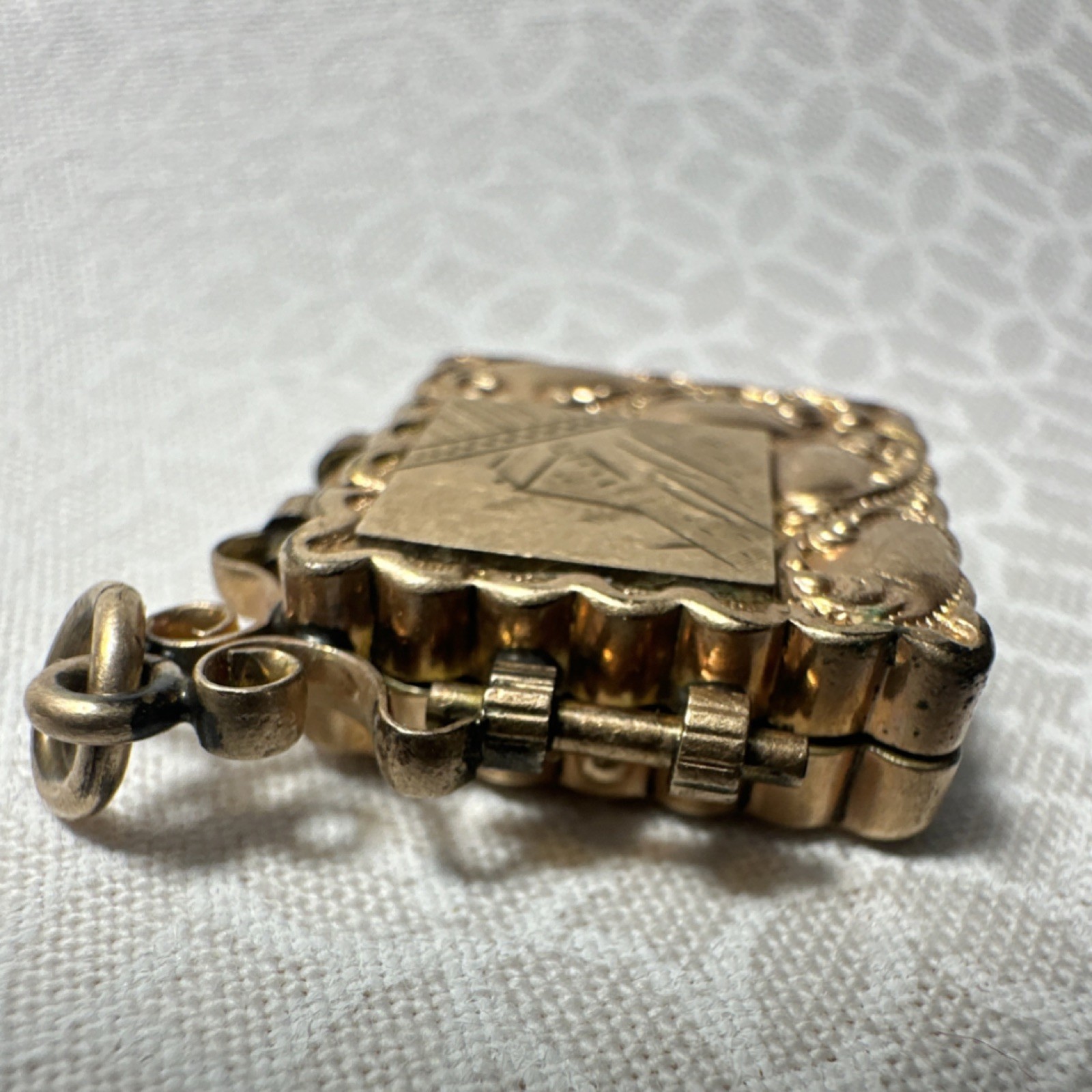 Gold Tone Engraved Square Photo Locket Pendant No Stone Unisex Adults