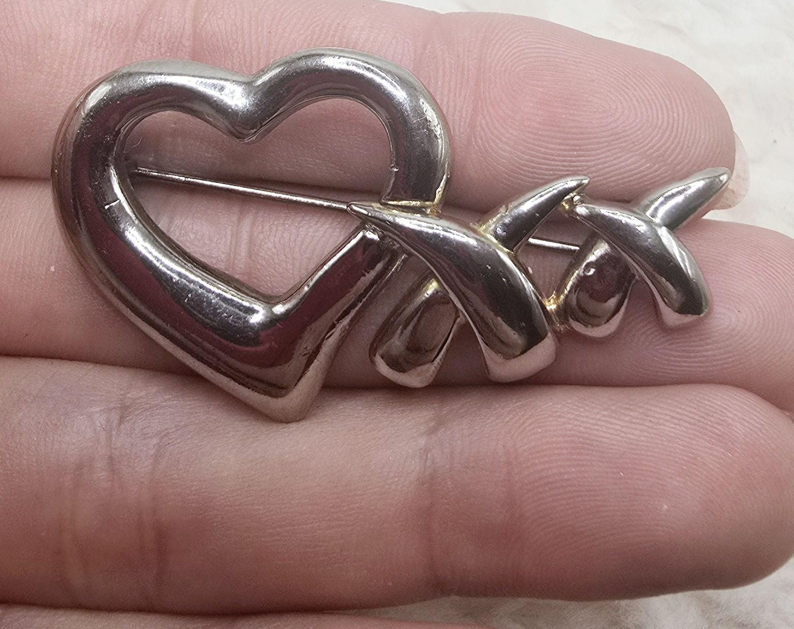 vintage solid large sterling silver XOXO heart pendant. Ideal gift for woman.